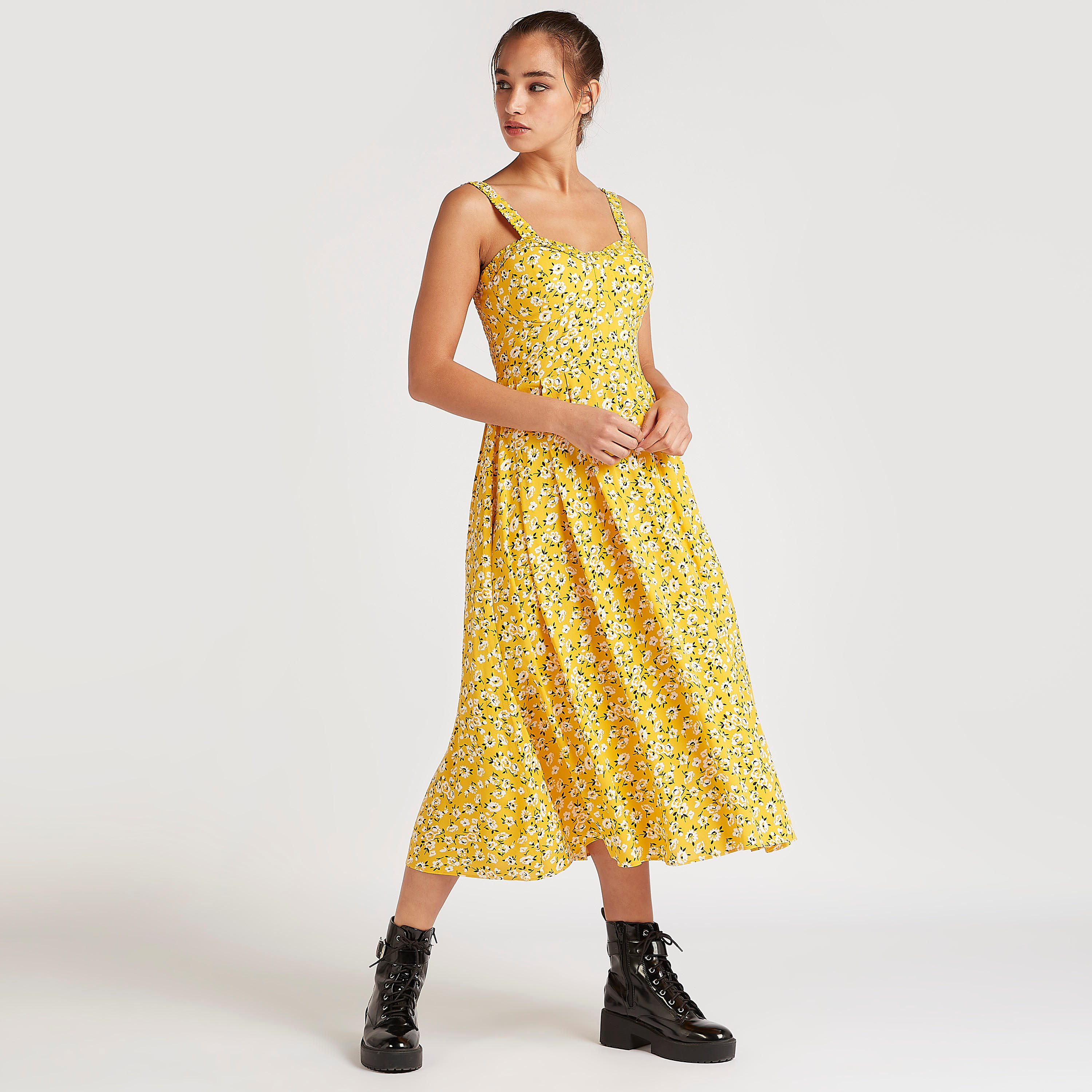 فستان ميدي إيه لاين بطبعات أزهار وظهر مطرّز-women-clothing-dresses-image-2