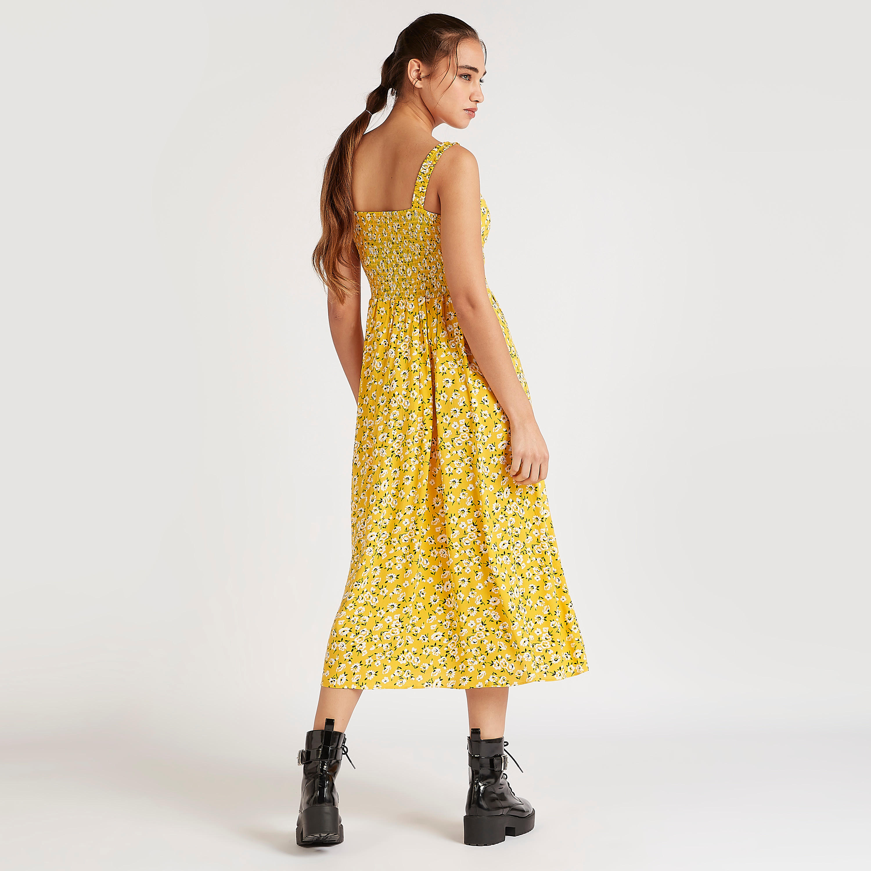 فستان ميدي إيه لاين بطبعات أزهار وظهر مطرّز-women-clothing-dresses-image-4