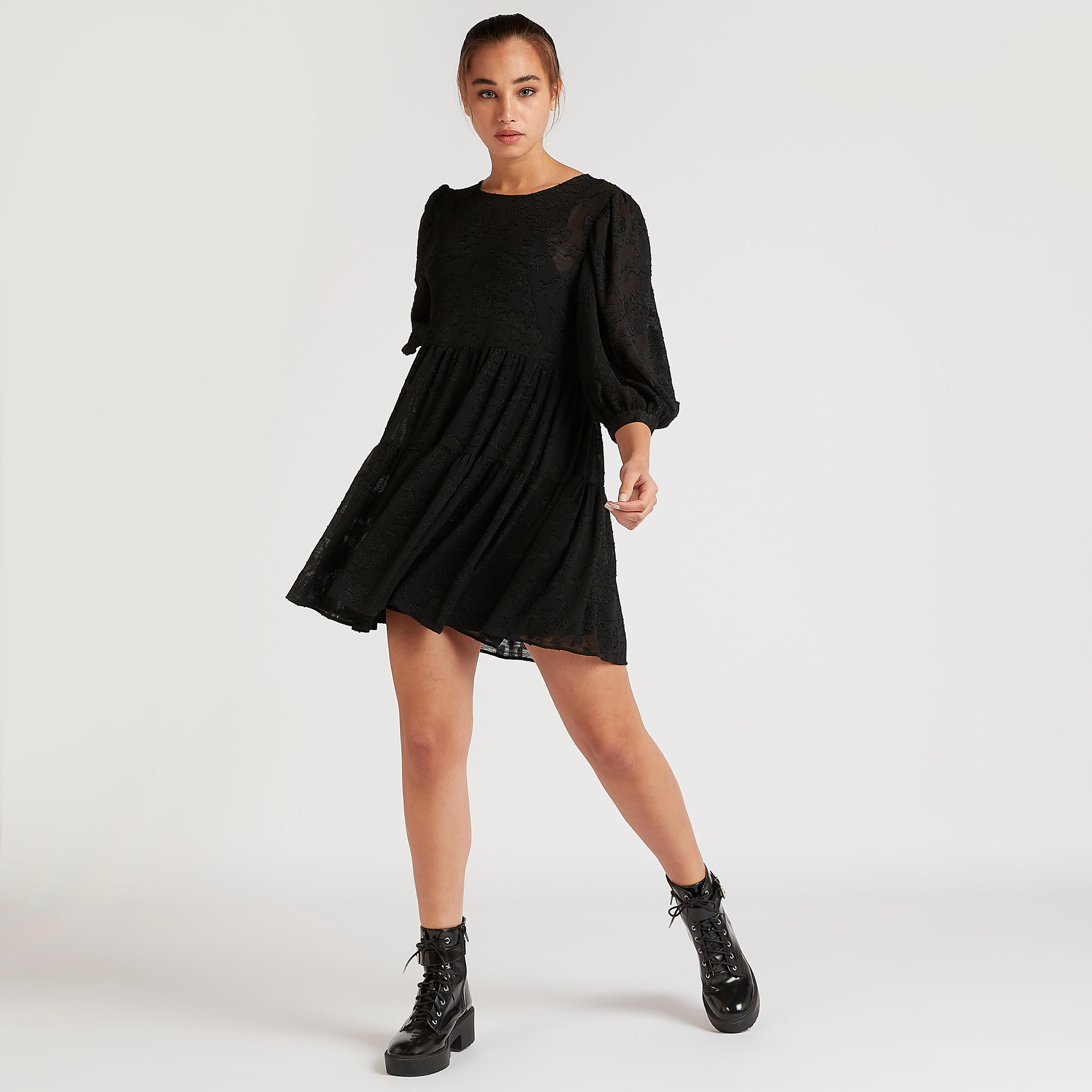 فستان منسدل واسع مطرّز بياقة مستديرة وأكمام 3/4-women-clothing-dresses-image-2