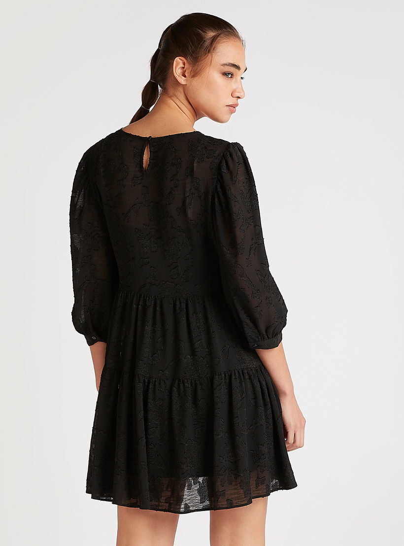 فستان منسدل واسع مطرّز بياقة مستديرة وأكمام 3/4-women-clothing-dresses-image-5