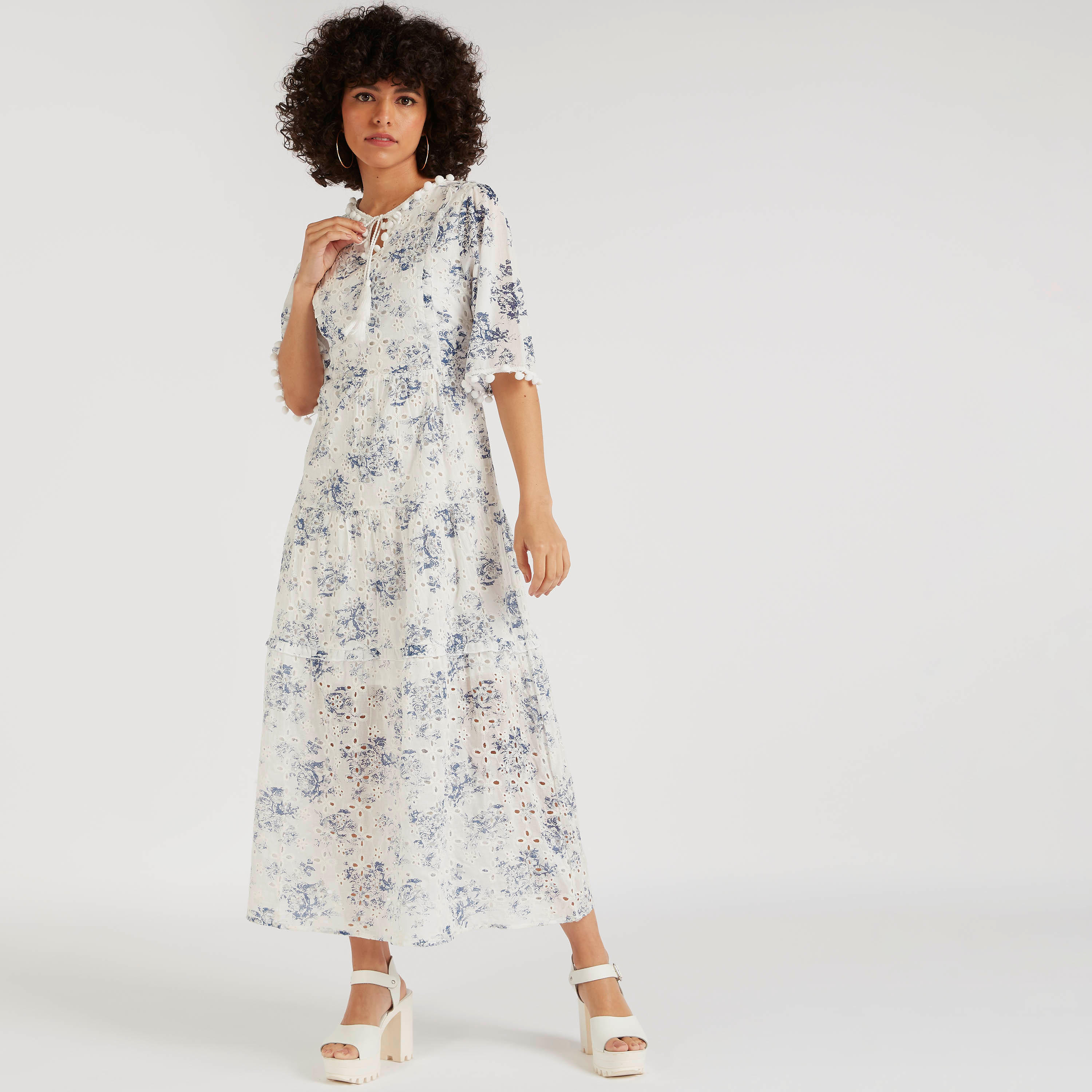 فستان إيه لاين طويل مطرّز بكشكشة وتفاصيل دانتيل بوم بوم من آيكونيك-women-clothing-dresses-image-2