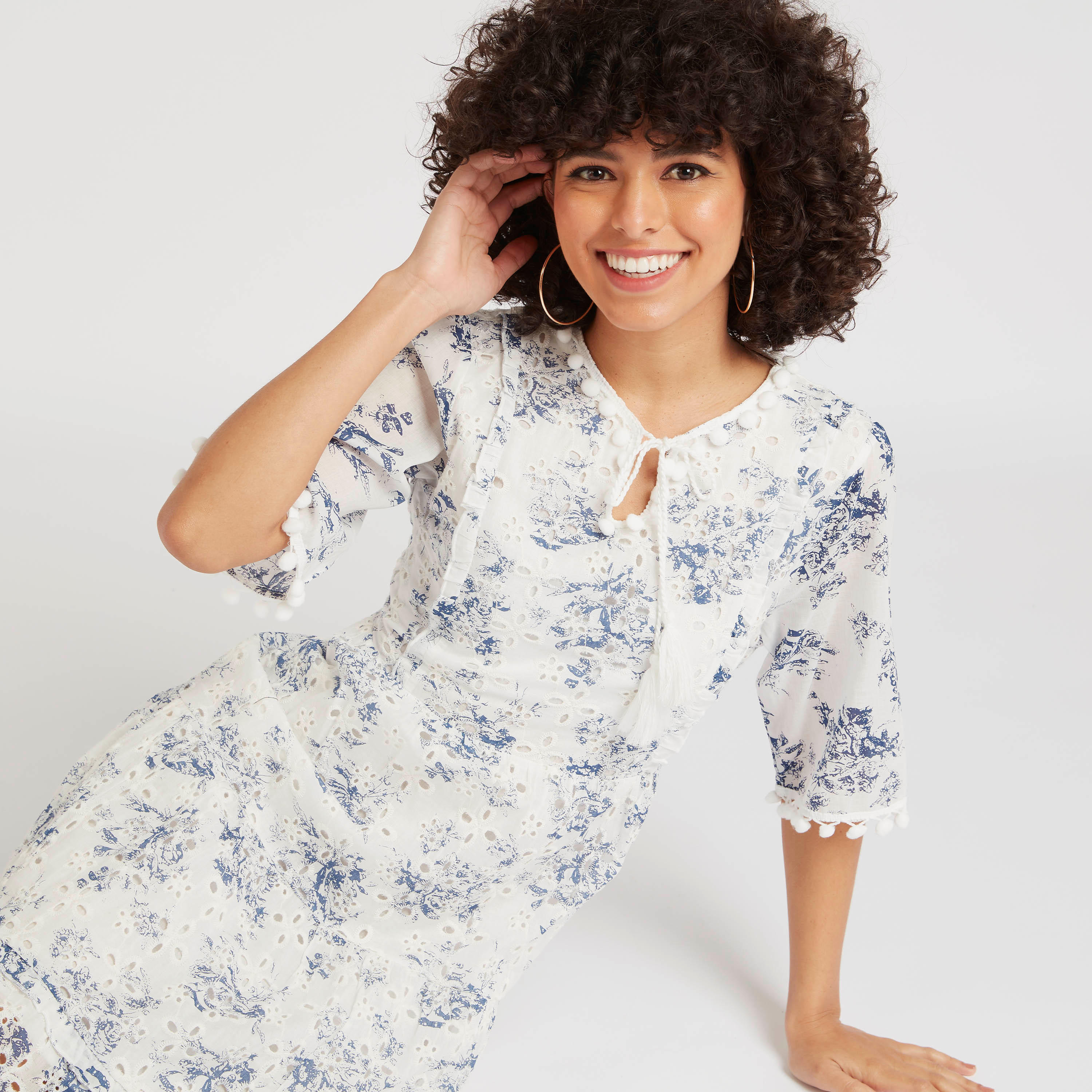 فستان إيه لاين طويل مطرّز بكشكشة وتفاصيل دانتيل بوم بوم من آيكونيك-women-clothing-dresses-image-8