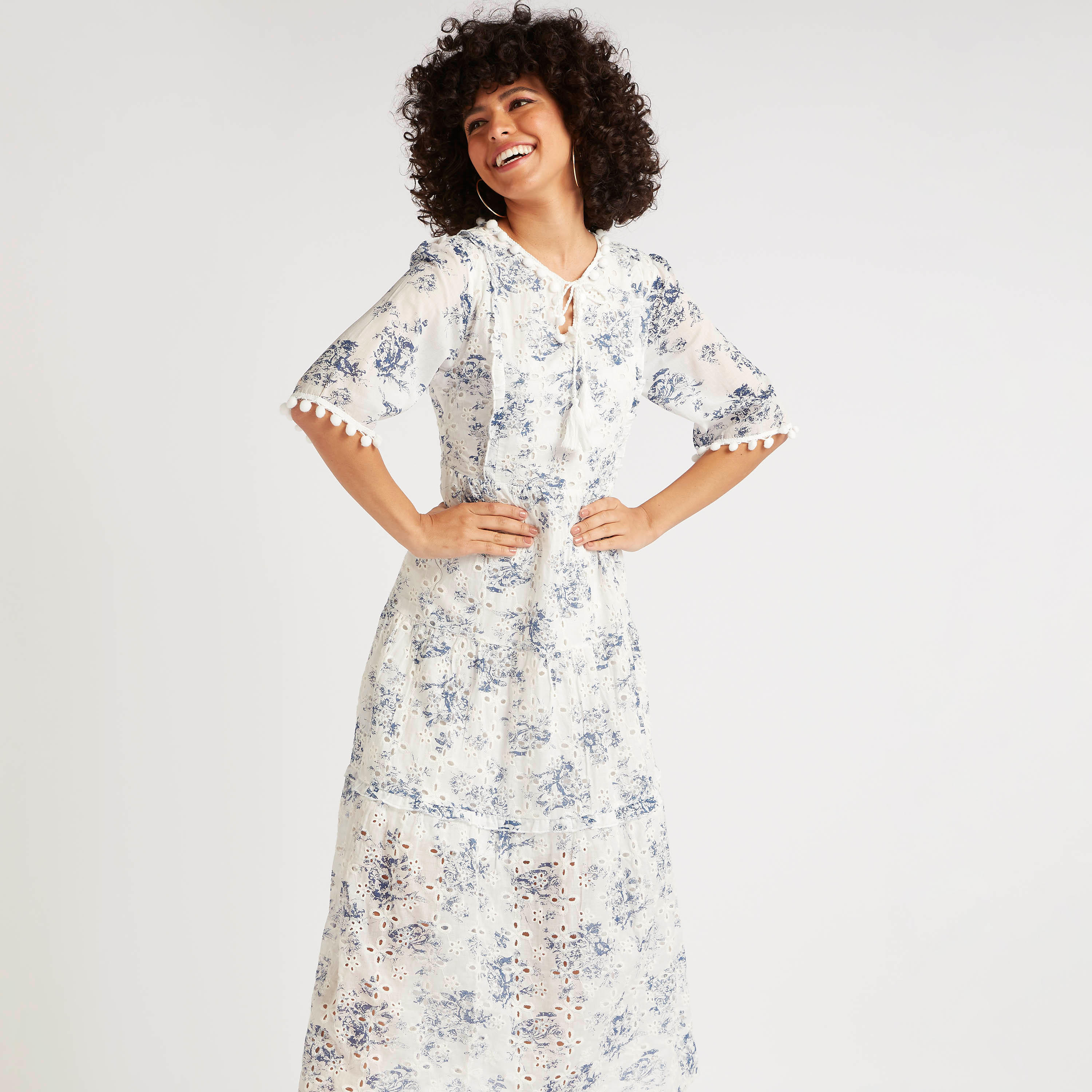 فستان إيه لاين طويل مطرّز بكشكشة وتفاصيل دانتيل بوم بوم من آيكونيك-women-clothing-dresses-image-9