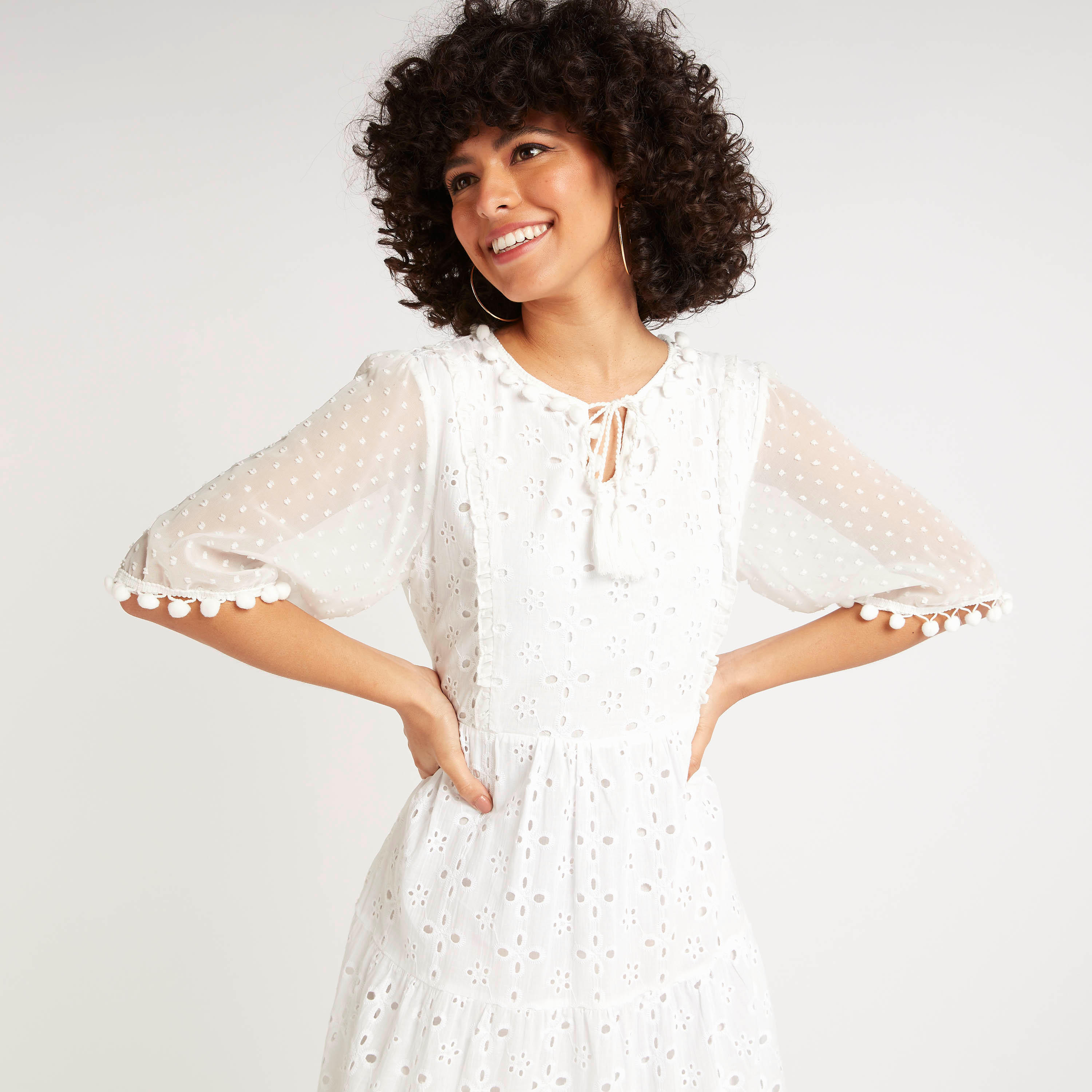فستان طويل مطرّز إيه لاين بياقة بأربطة ودانتيل بوم بوم-women-clothing-dresses-image-6