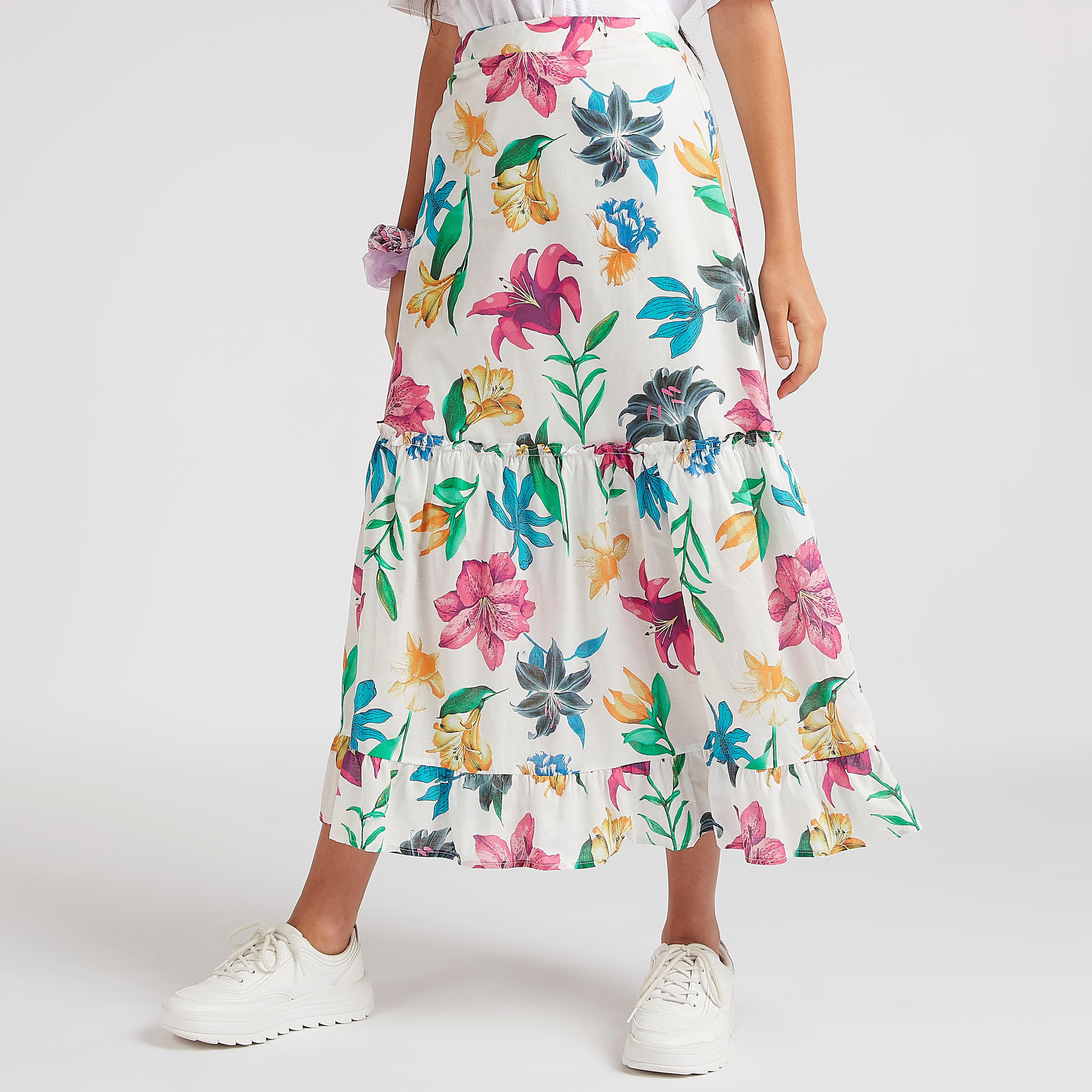 تنورة ميدي إيه لاين متعددة الطبقات وطبعات زهور وخصر نصف مطاطي-women-clothing-bottoms-skirts-image-1