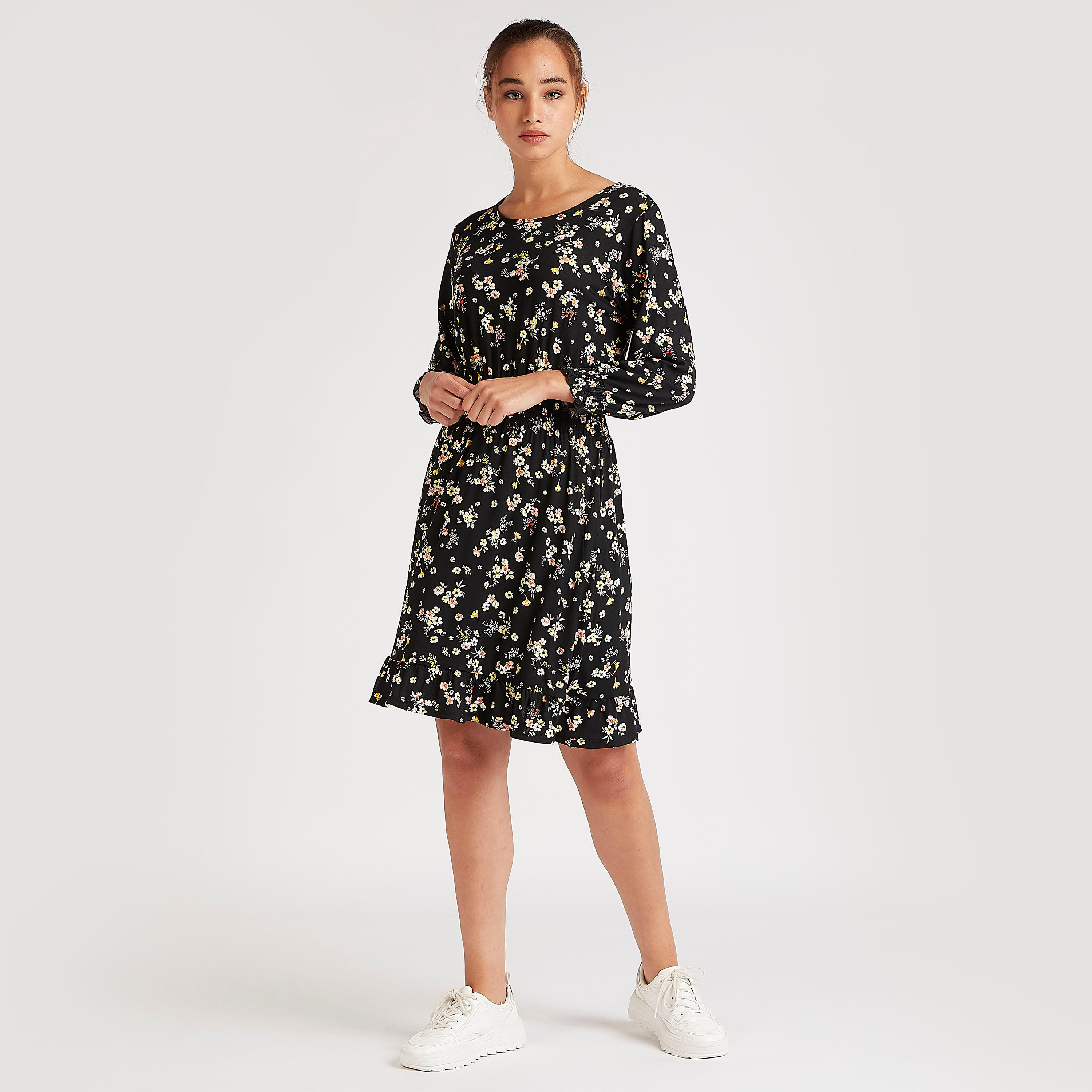 فستان قصير إيه لاين بطبعات أزهار وبأكمام طويلة وياقة مستديرة-women-clothing-dresses-image-1