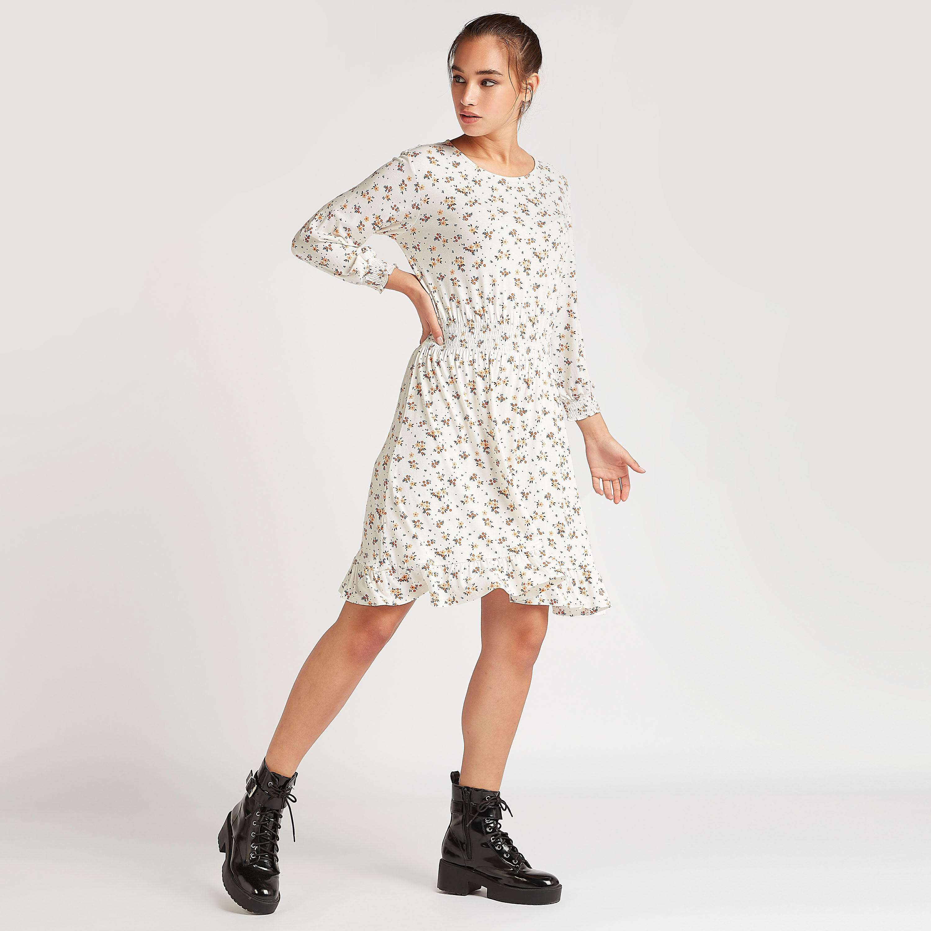 فستان قصير إيه لاين بطبعات أزهار وبأكمام طويلة وياقة مستديرة-women-clothing-dresses-image-2