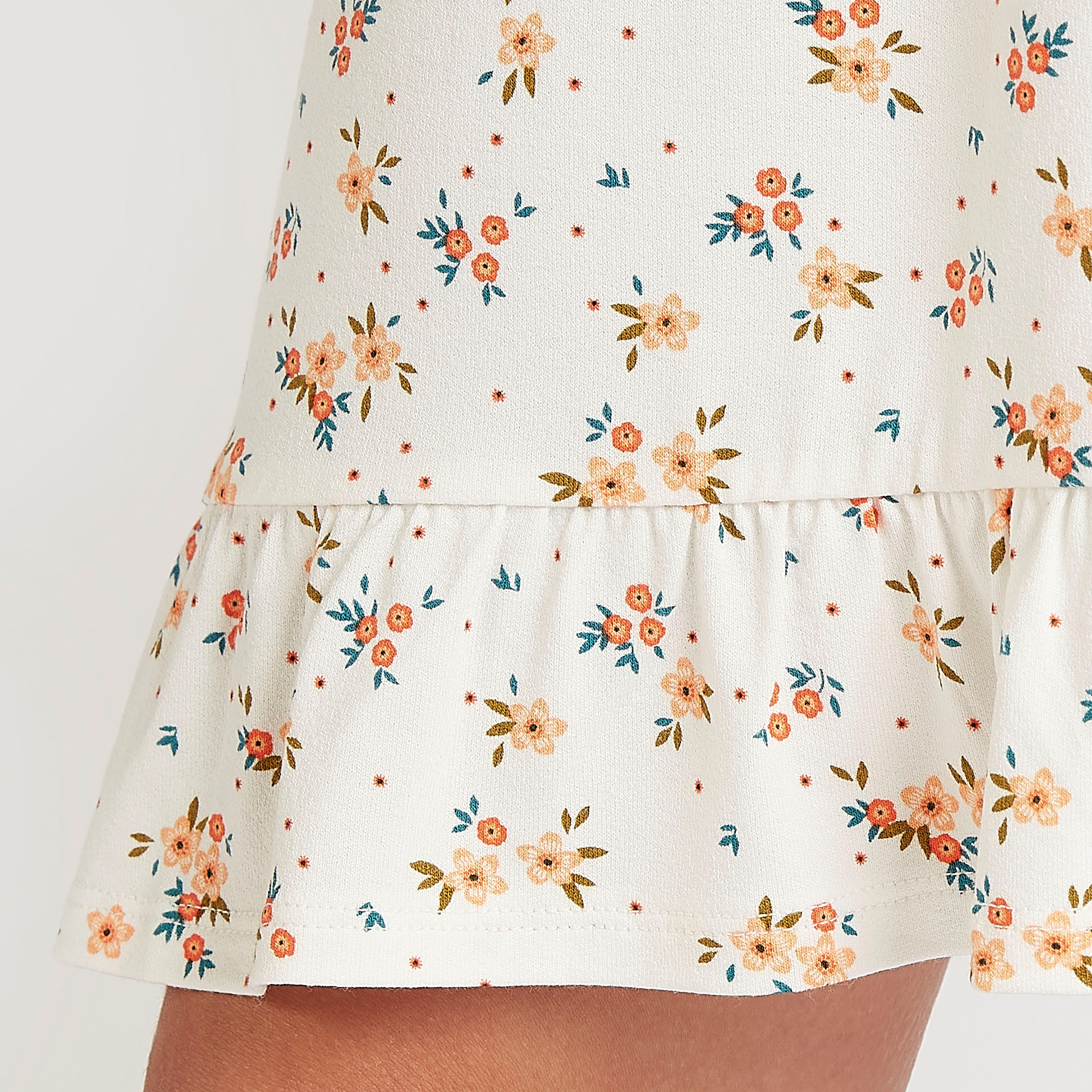 فستان قصير إيه لاين بطبعات أزهار وبأكمام طويلة وياقة مستديرة-women-clothing-dresses-image-5