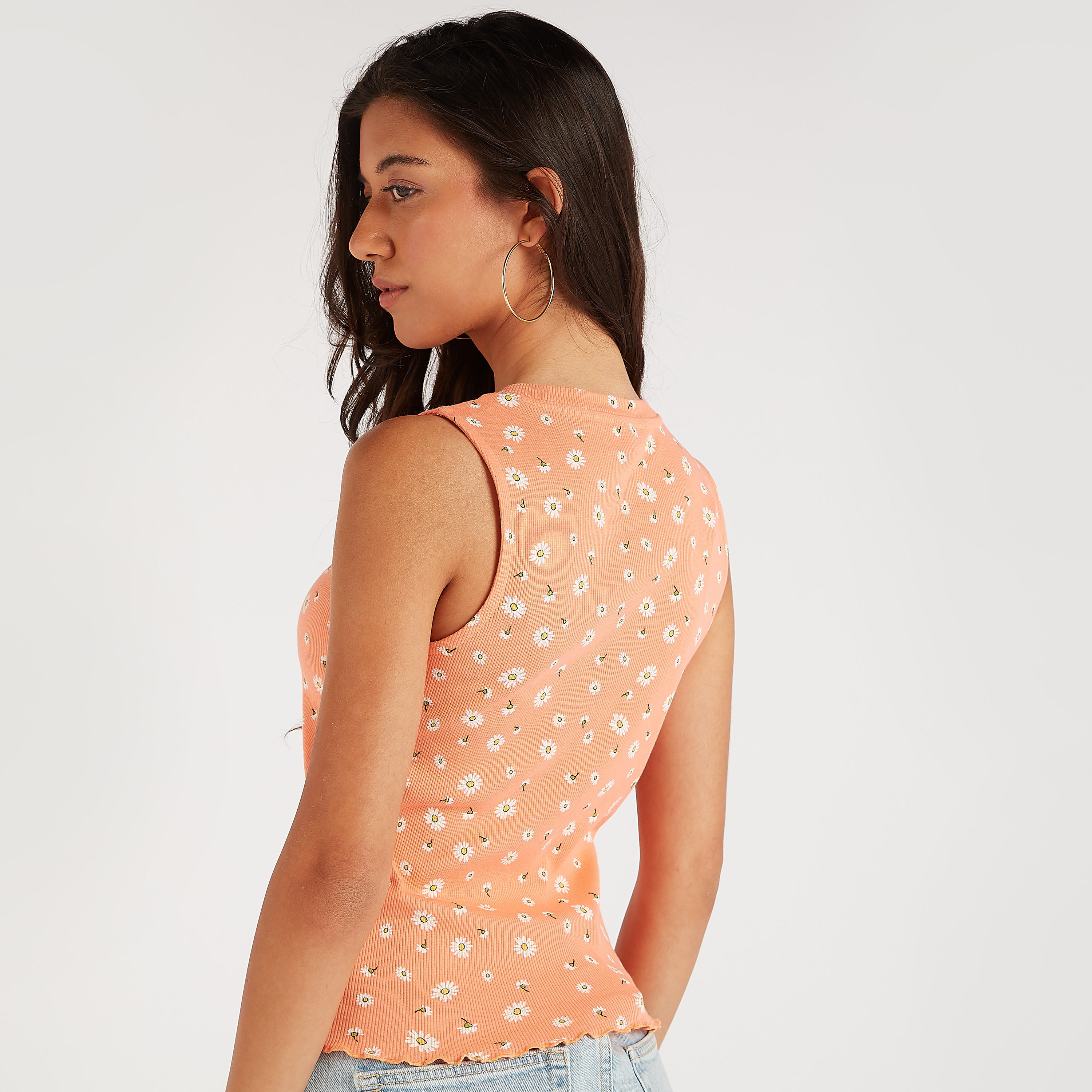 فيست بطبعات أزهار وياقة مستديرة-women-clothing-tshirts-image-4
