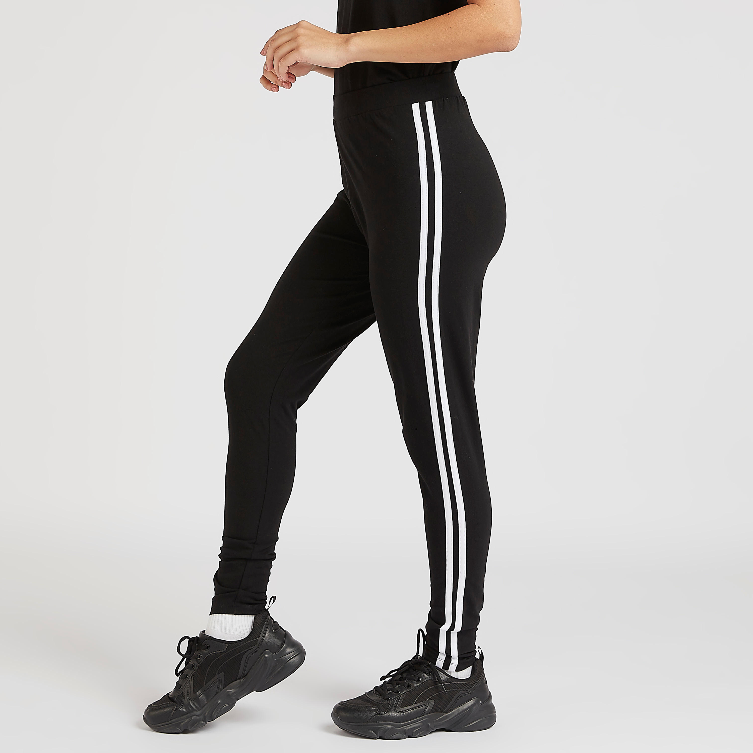 بنطلون ليقنز مقلّم بخصر مطّاطي متوسط الارتفاع-women-clothing-bottoms-leggings-image-1