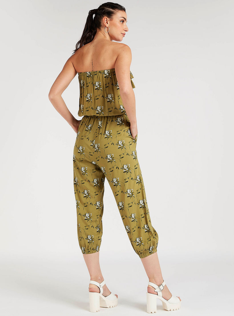 جمبسوت دون حزام بكشكشة وتصميم أزهار وجيوب-women-clothing-jumpsuits-image-1