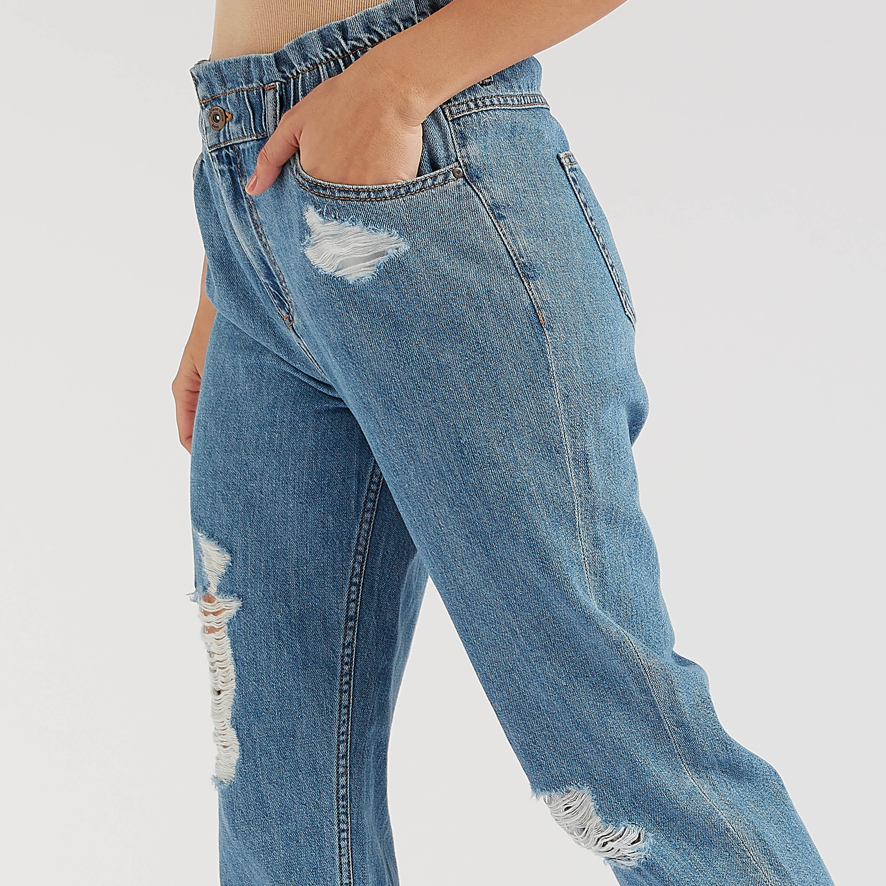بنطلون دنيم مضلّع سادة بخصر مطاطي مرتفع-women-clothing-bottoms-jeans-image-1