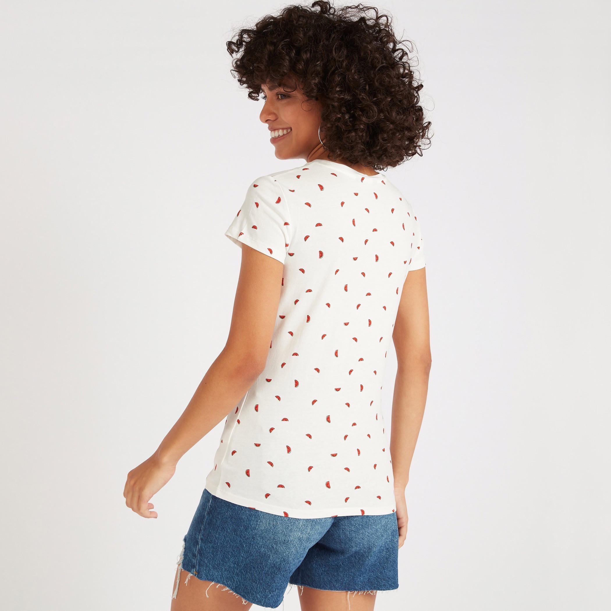 تيشيرت بياقة ضيّقة وأكمام كاب وطَبعات-women-clothing-tshirts-image-4