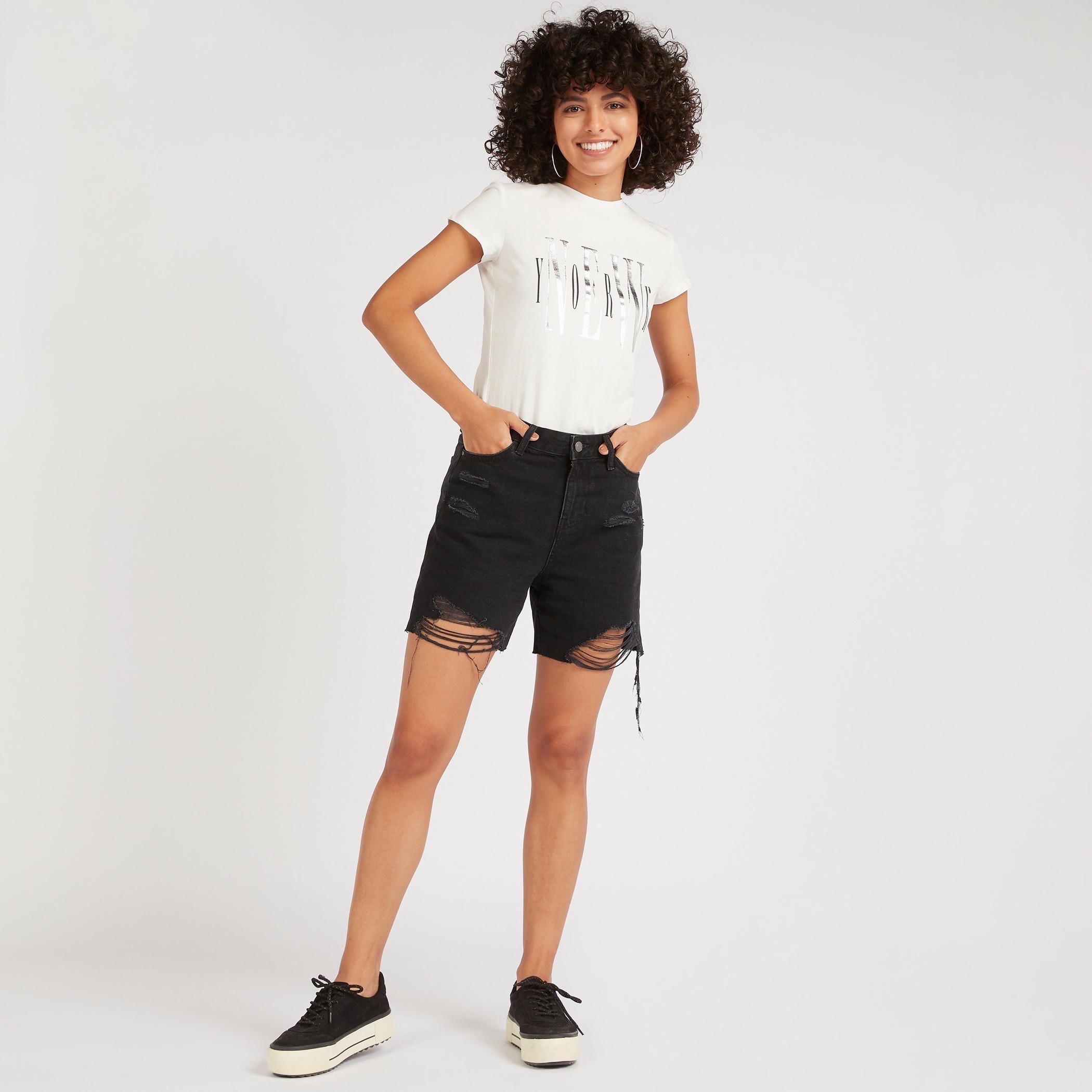 تيشيرت بياقة ضيّقة وأكمام كاب وطَبعات-women-clothing-tshirts-image-2