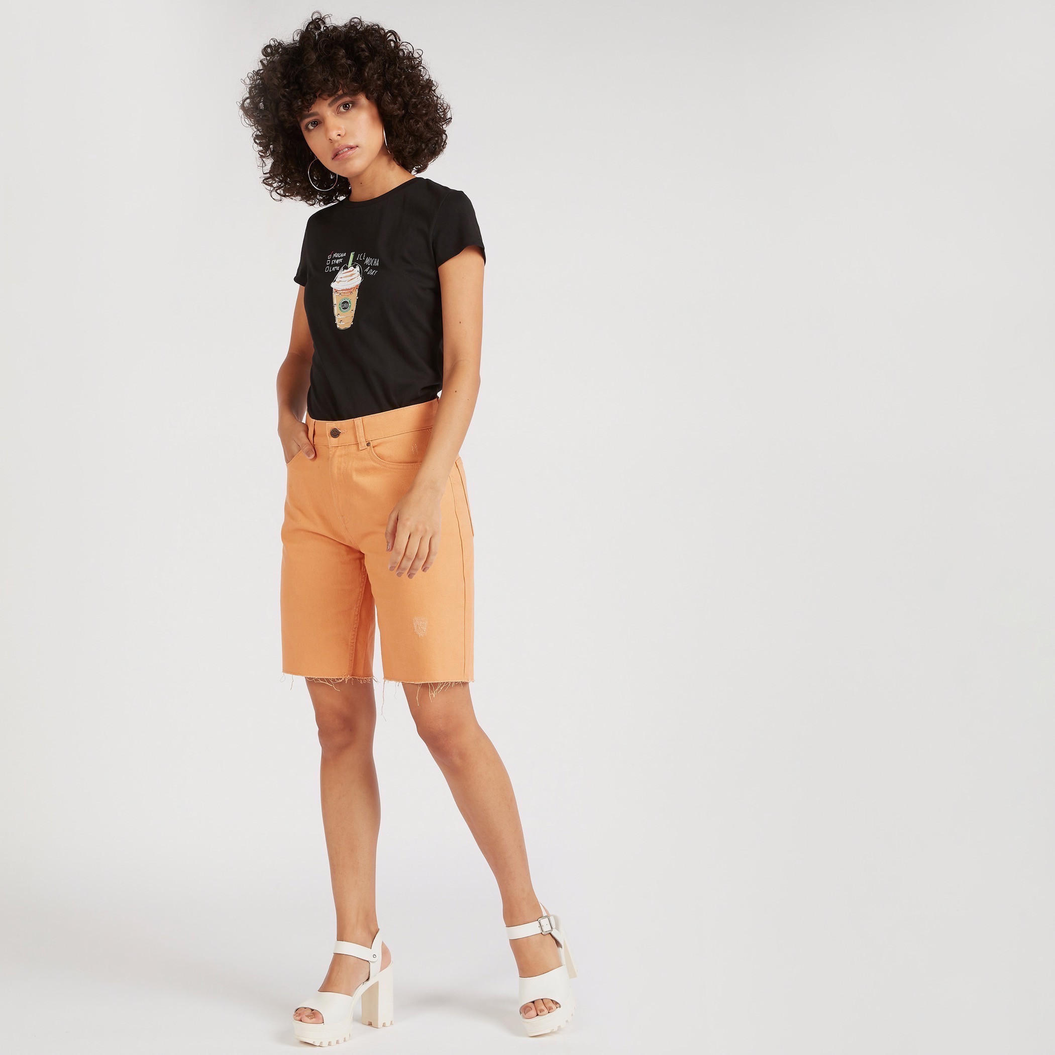 تيشيرت بياقة ضيّقة وأكمام كاب وطَبعات-women-clothing-tshirts-image-2