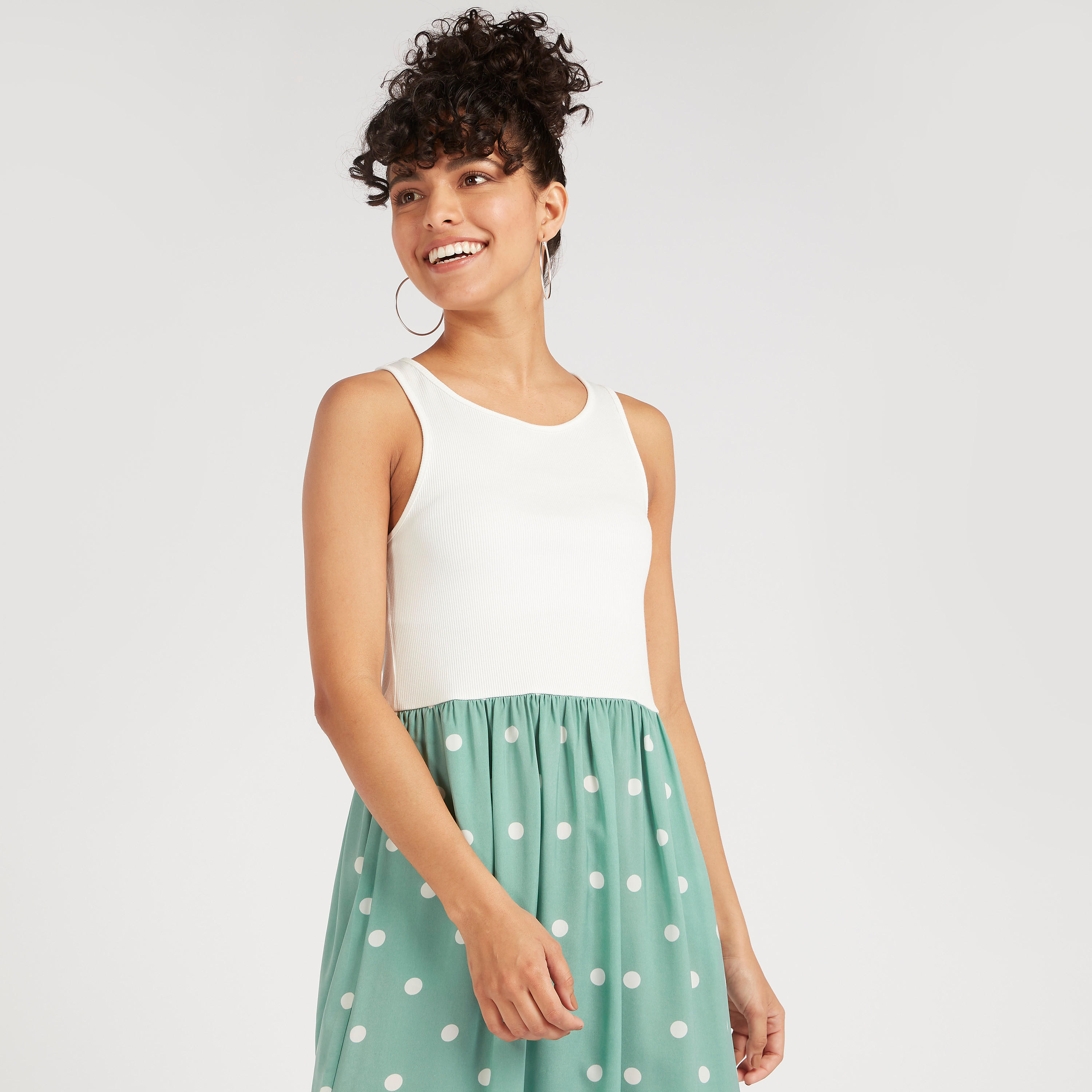 فستان ميدي إيه لاين دون أكمام بياقة مستديرة وطبعات-women-clothing-dresses-image-2