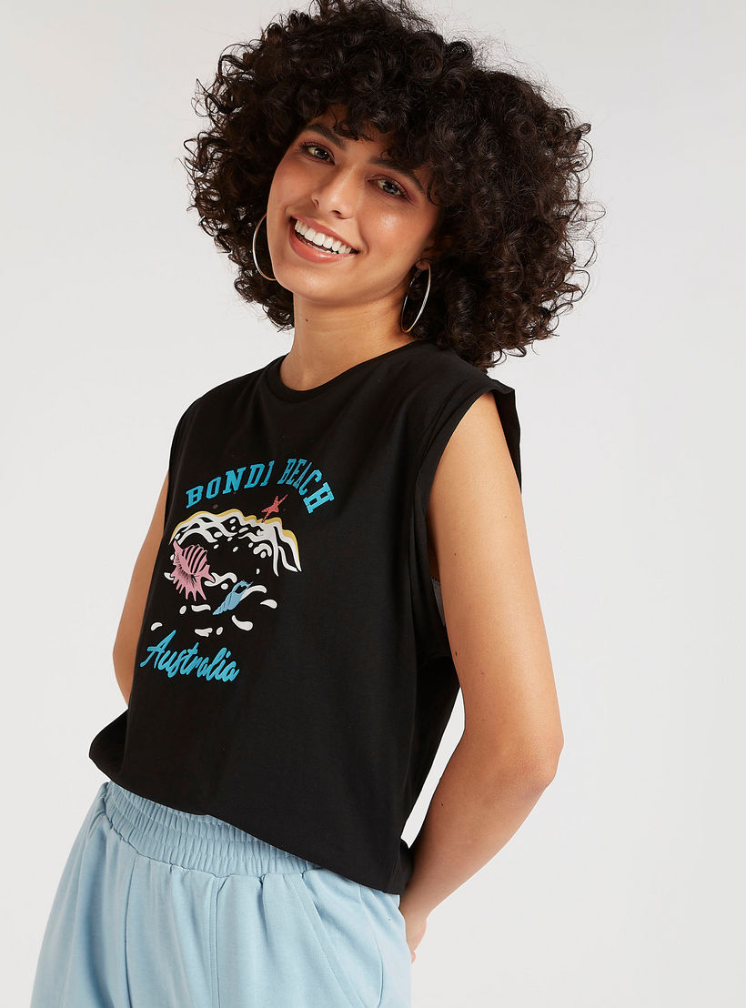 تيشيرت دون أكمام بياقة ضيّقة وطبعات-women-clothing-tshirts-image-4