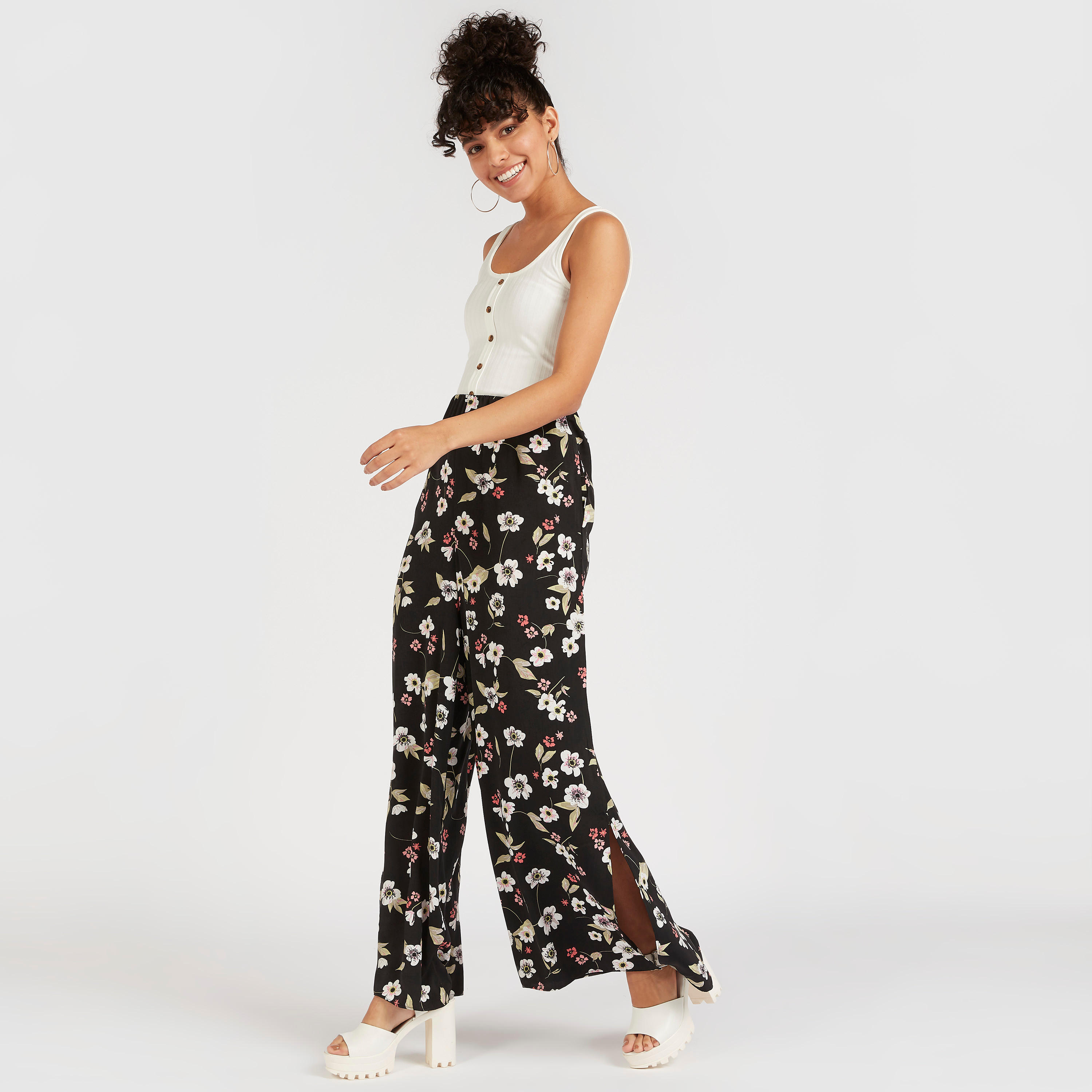 بنطلون بالازو بخصر مطّاطي متوسط الارتفاع وطبعات أزهار-women-clothing-bottoms-trousers-image-5