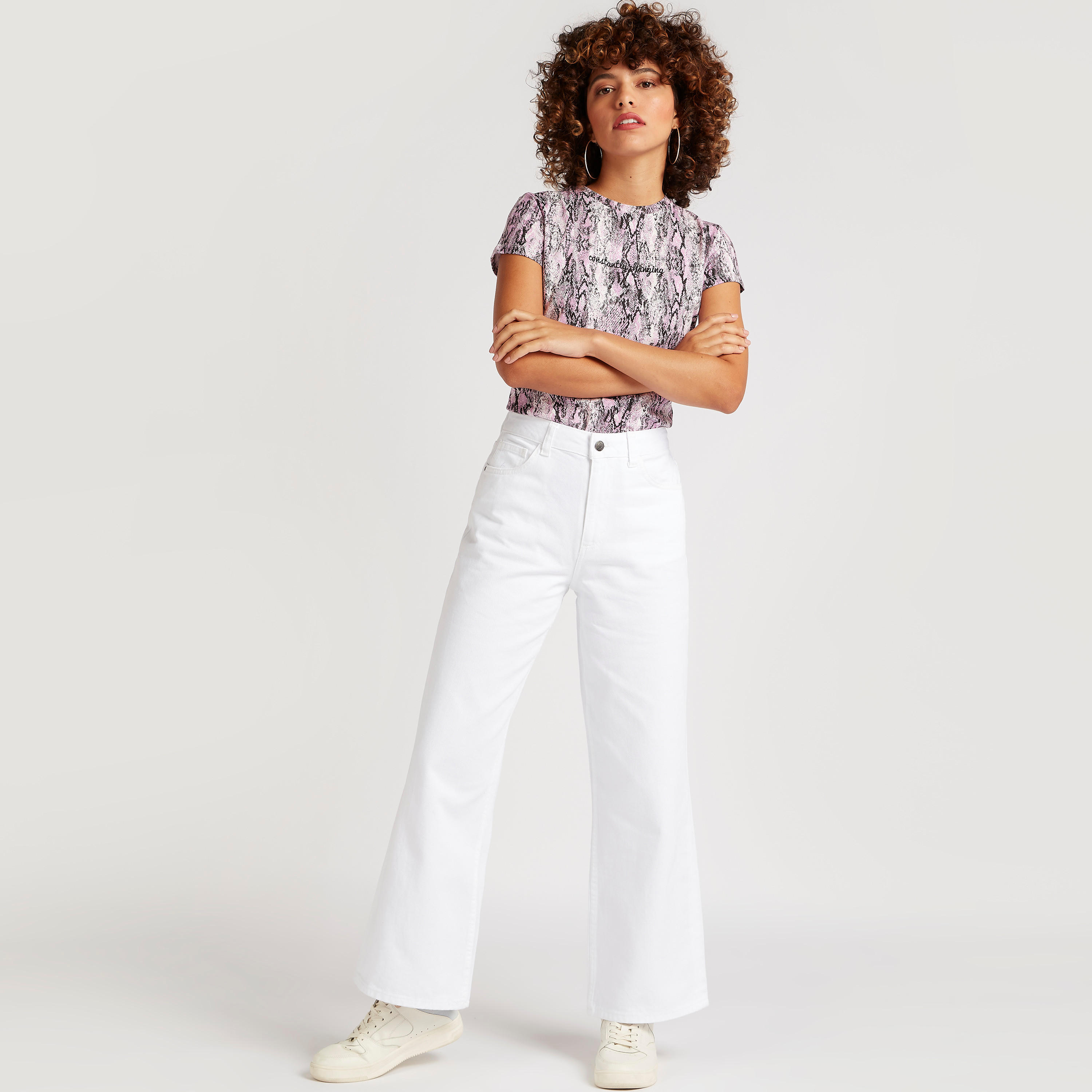 تيشيرت بياقة ضيقة وأكمام كاب وطبعات حيوانات-women-clothing-tshirts-image-2