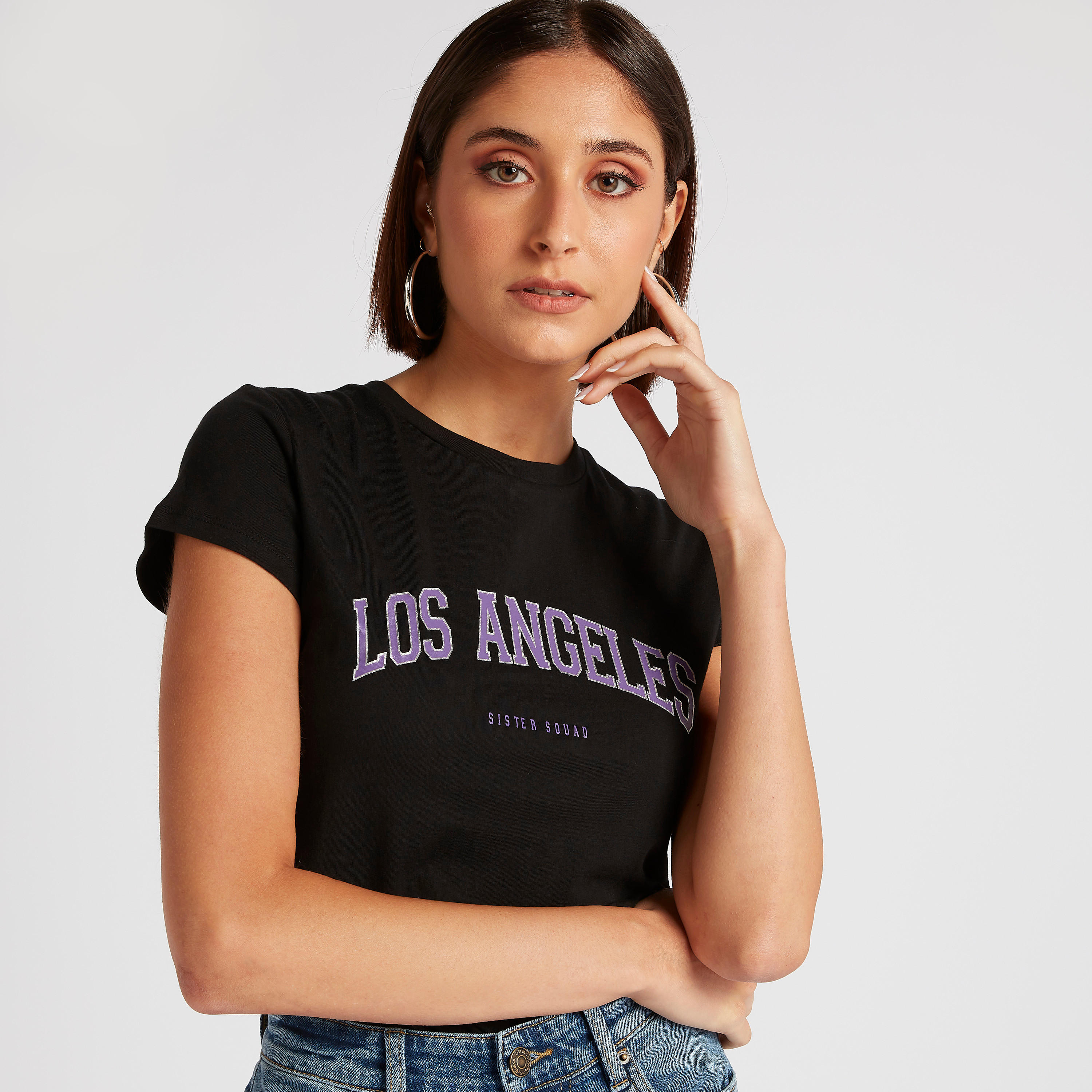 تيشيرت بياقة ضيّقة وأكمام كاب وطبعات-women-clothing-tshirts-image-5