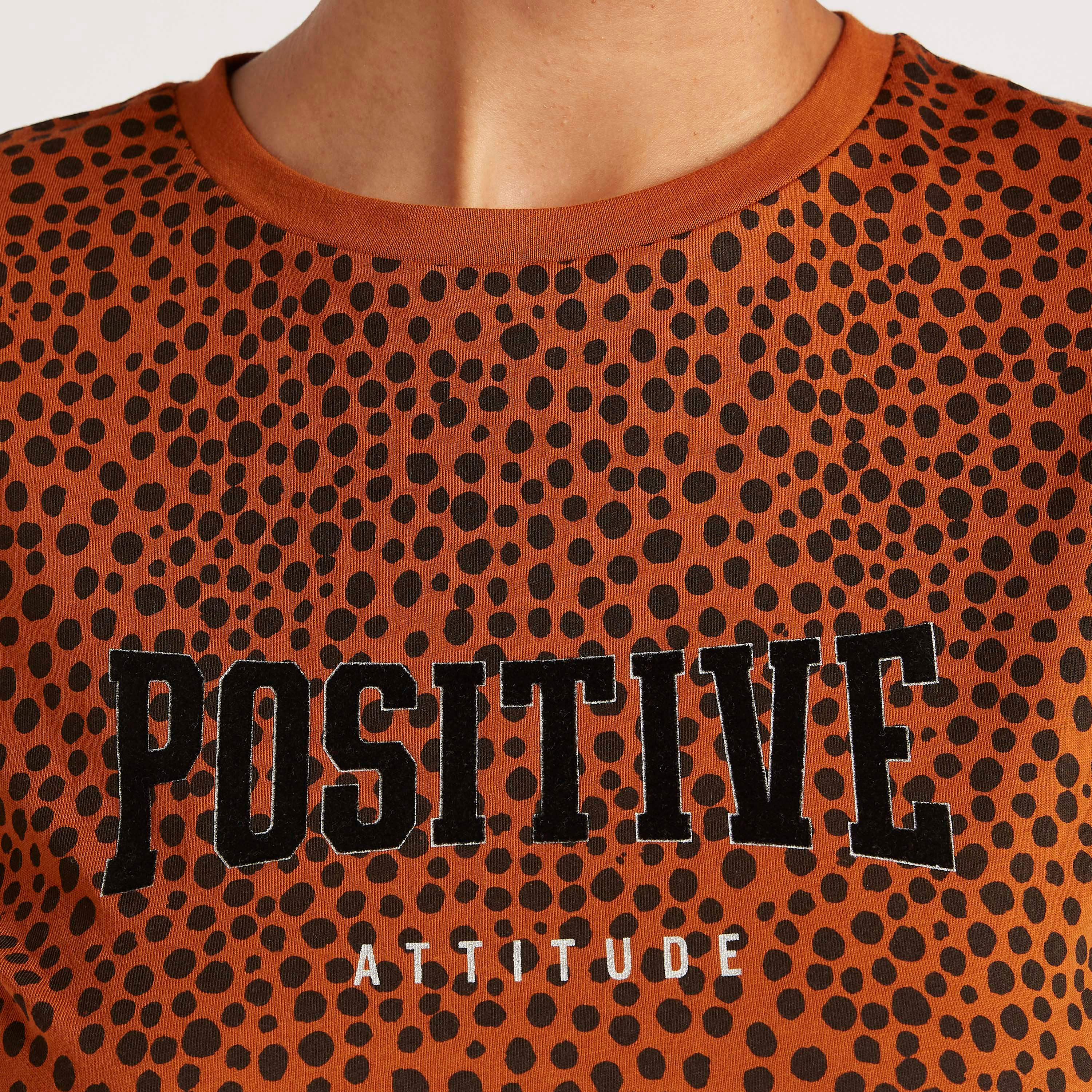 تيشيرت بياقة ضيّقة وأكمام كاب وطبعات-women-clothing-tshirts-image-3