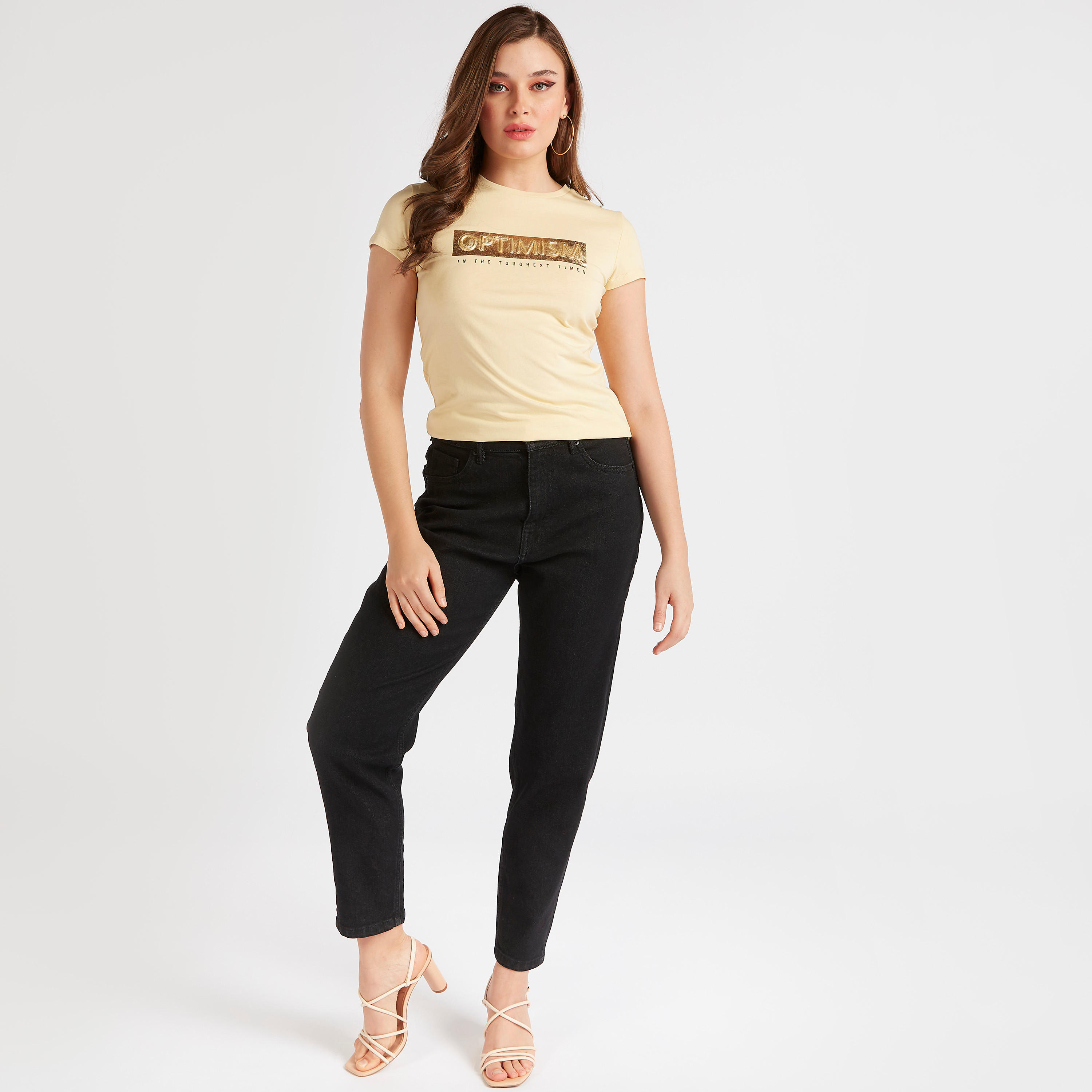 تيشيرت بياقة ضيّقة وأكمام كاب وطبعات-women-clothing-tshirts-image-4