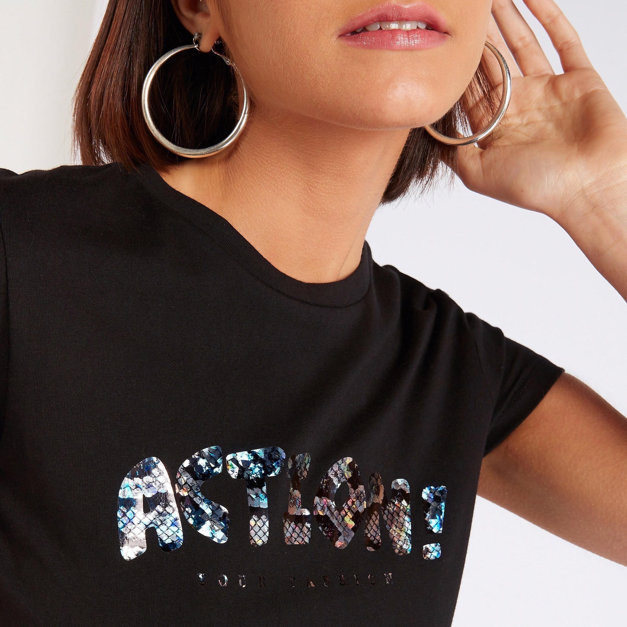 تيشيرت بياقة ضيّقة وأكمام كاب وطَبعات-women-clothing-tshirts-image-3