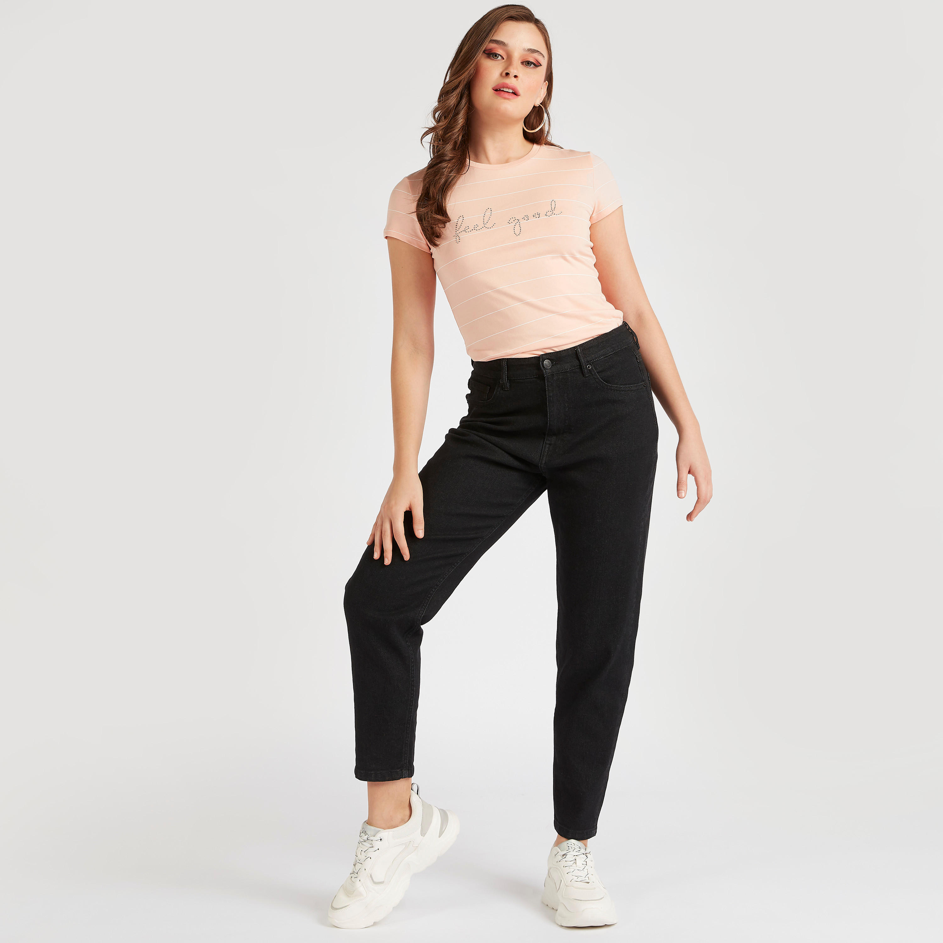 تيشيرت مزيّن بياقة ضيّقة وأكمام كاب-women-clothing-tshirts-image-2