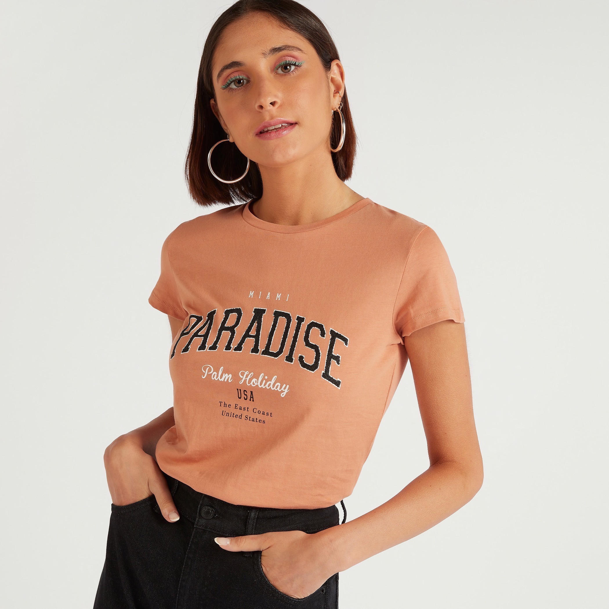 تيشيرت بياقة ضيقة وأكمام كاب وطبعات-women-clothing-tshirts-image-1