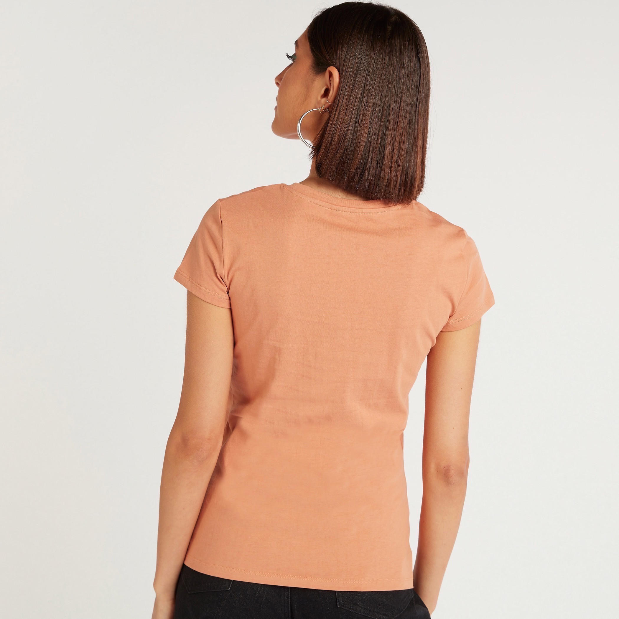 تيشيرت بياقة ضيقة وأكمام كاب وطبعات-women-clothing-tshirts-image-4
