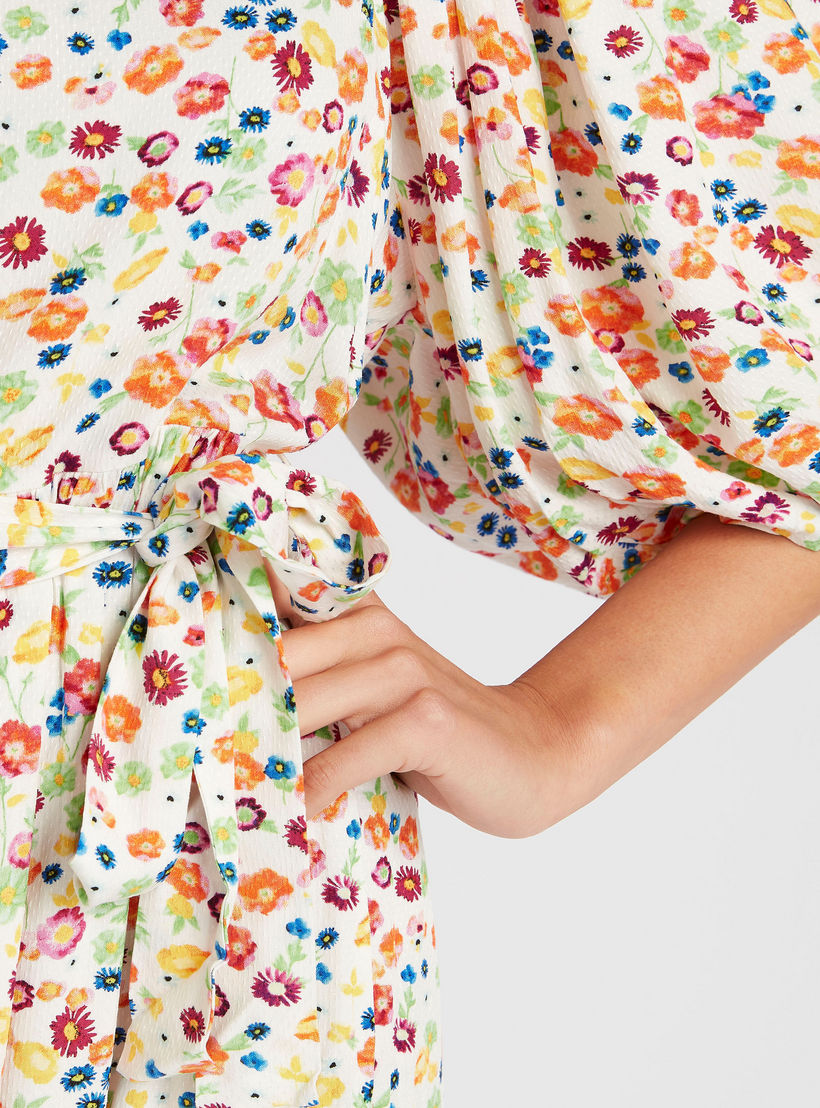 فستان إيه لاين ميدي بطبعات أزهار وأكمام منفوخة-women-clothing-dresses-image-6
