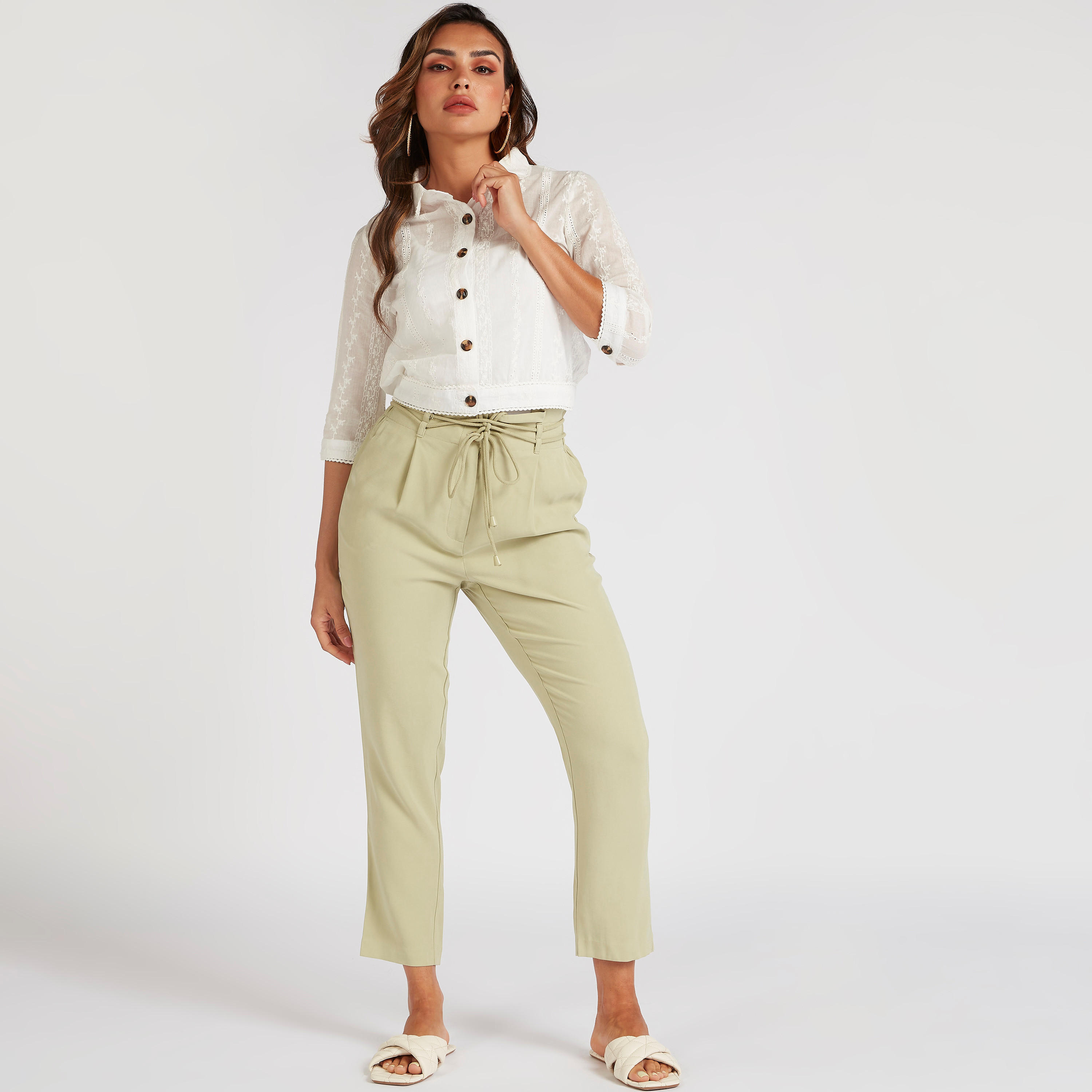 قميص سادة بياقة عادية وأكمام 3/4 وتفاصيل مطرزة-women-clothing-shirtsandblouses-shirts-image-2