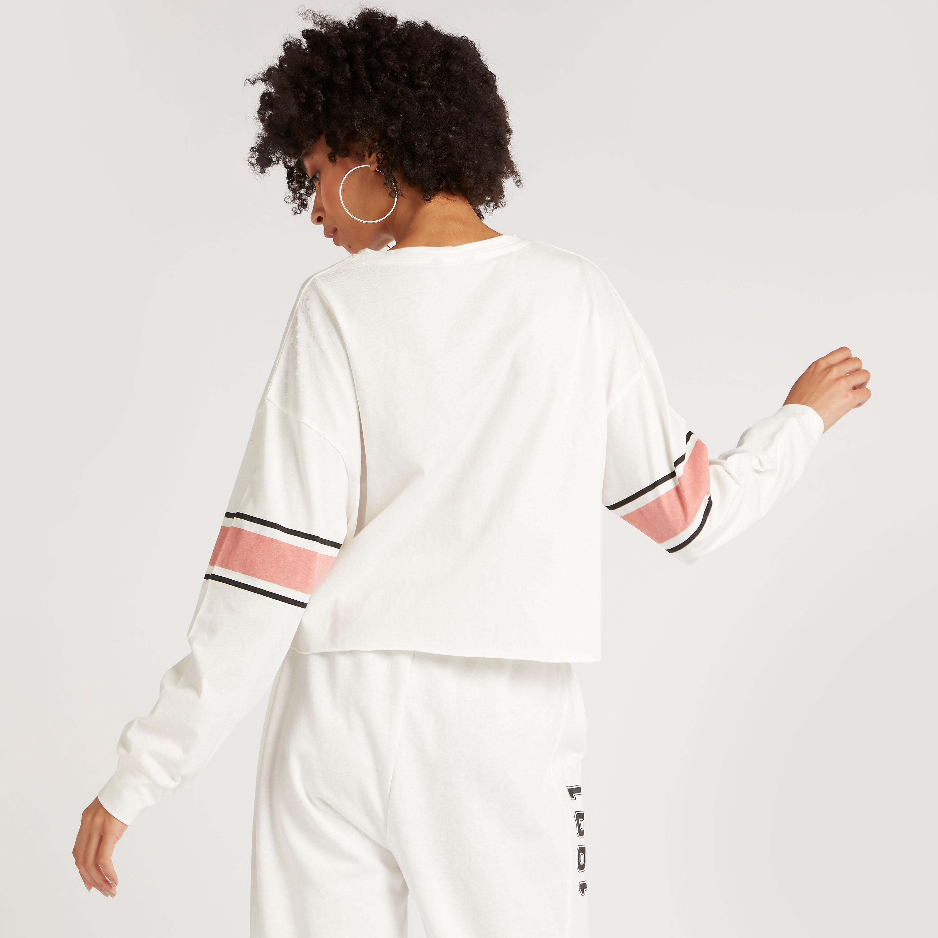 Printed Boxy Sweatshirt with Long Sleeves and Crew Neck-women-winterwear-hoodiesandsweatshirts-sweatshirts-image-4