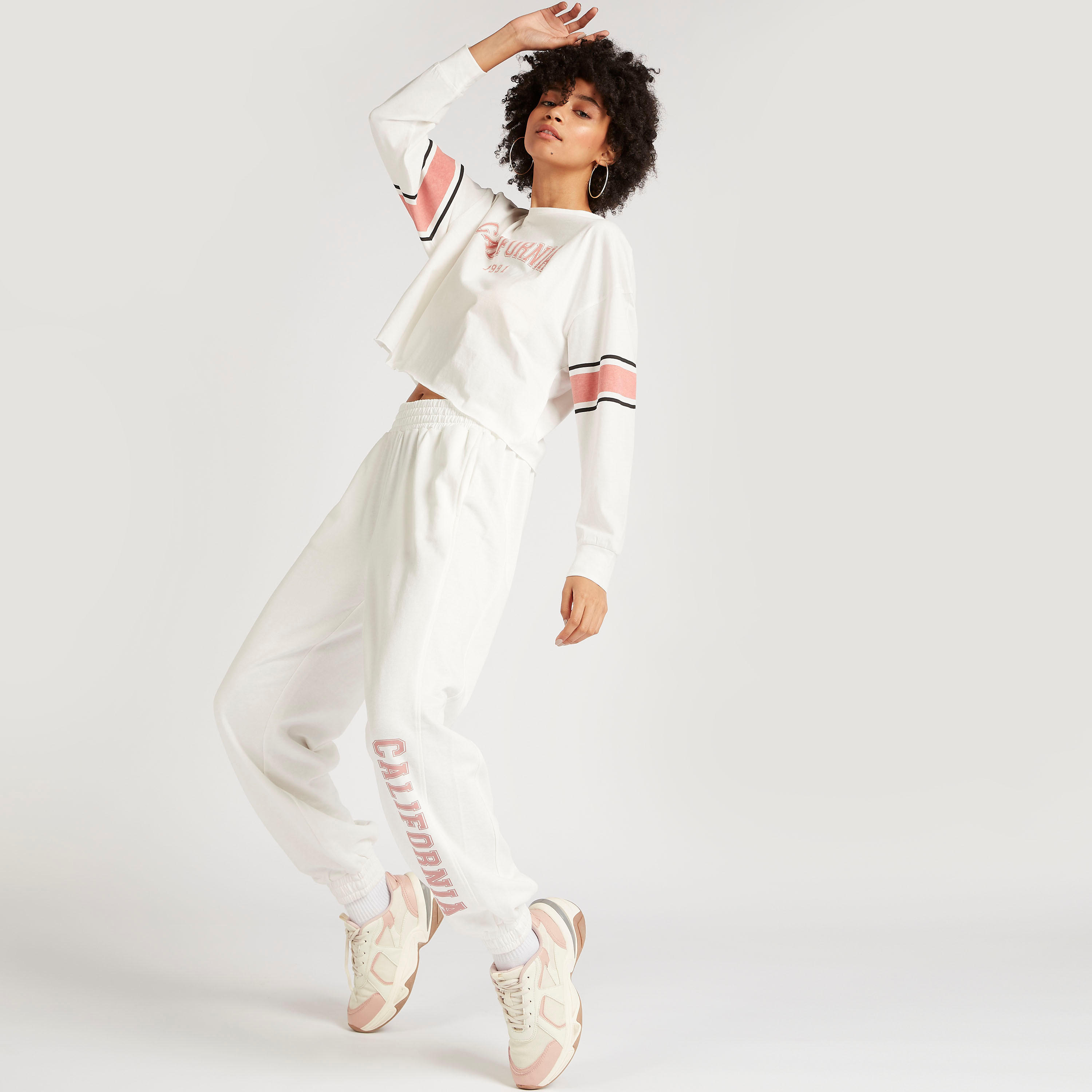 Printed Boxy Sweatshirt with Long Sleeves and Crew Neck-women-winterwear-hoodiesandsweatshirts-sweatshirts-image-6