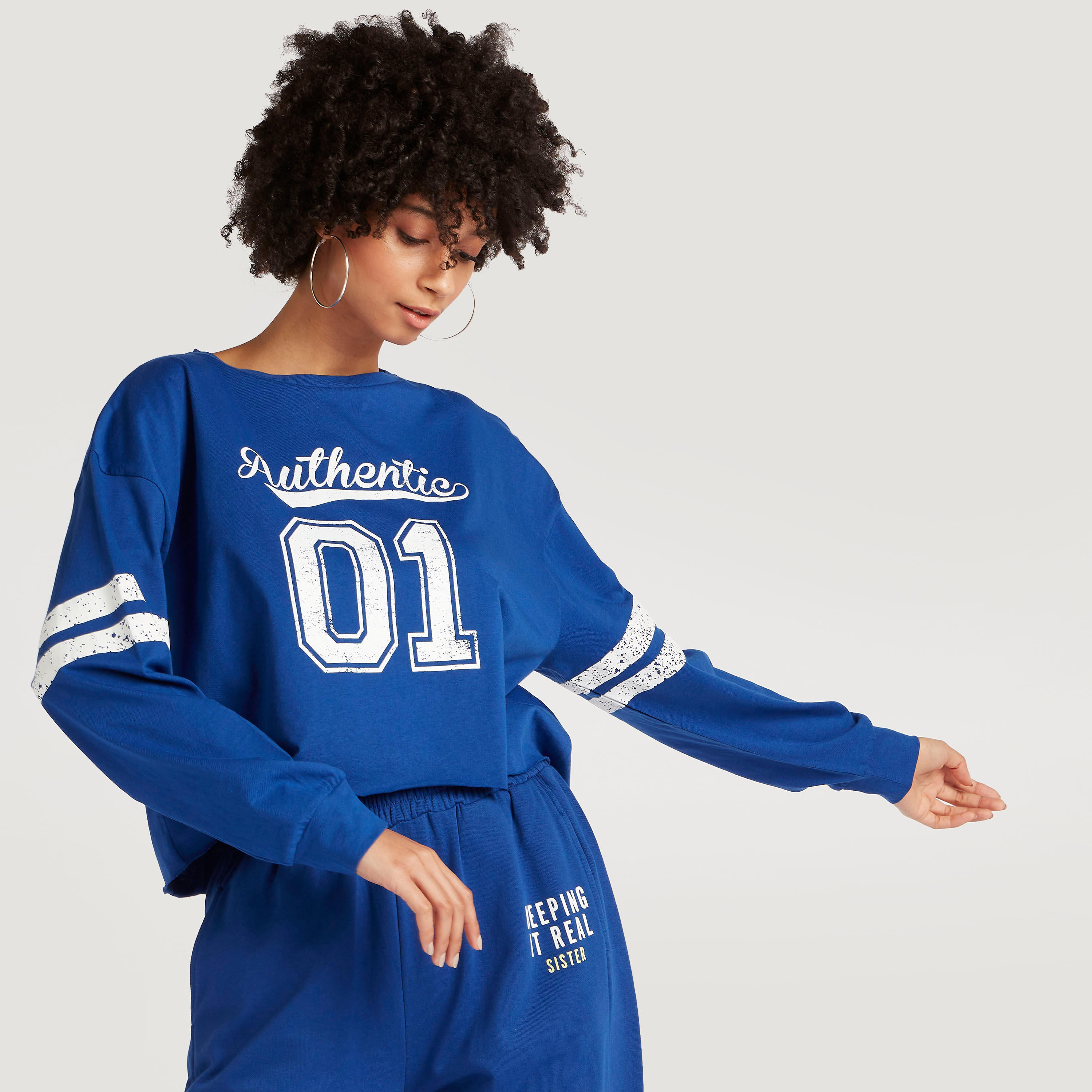 Graphic Print Boxy Sweatshirt with Long Sleeves and Crew Neck-women-winterwear-hoodiesandsweatshirts-sweatshirts-image-2