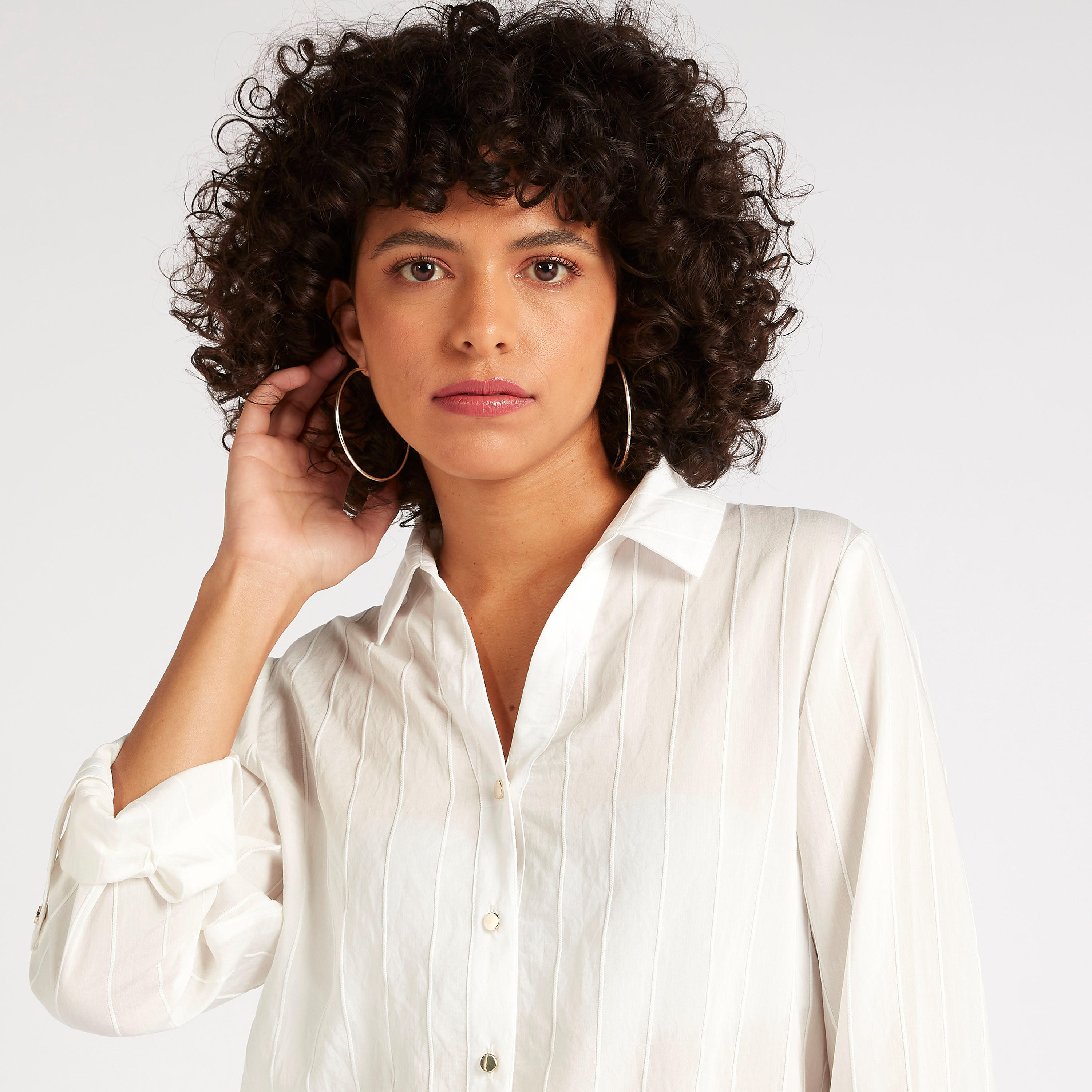 قميص مقلّم بأكمام طويلة ورباط-women-clothing-shirtsandblouses-shirts-image-2