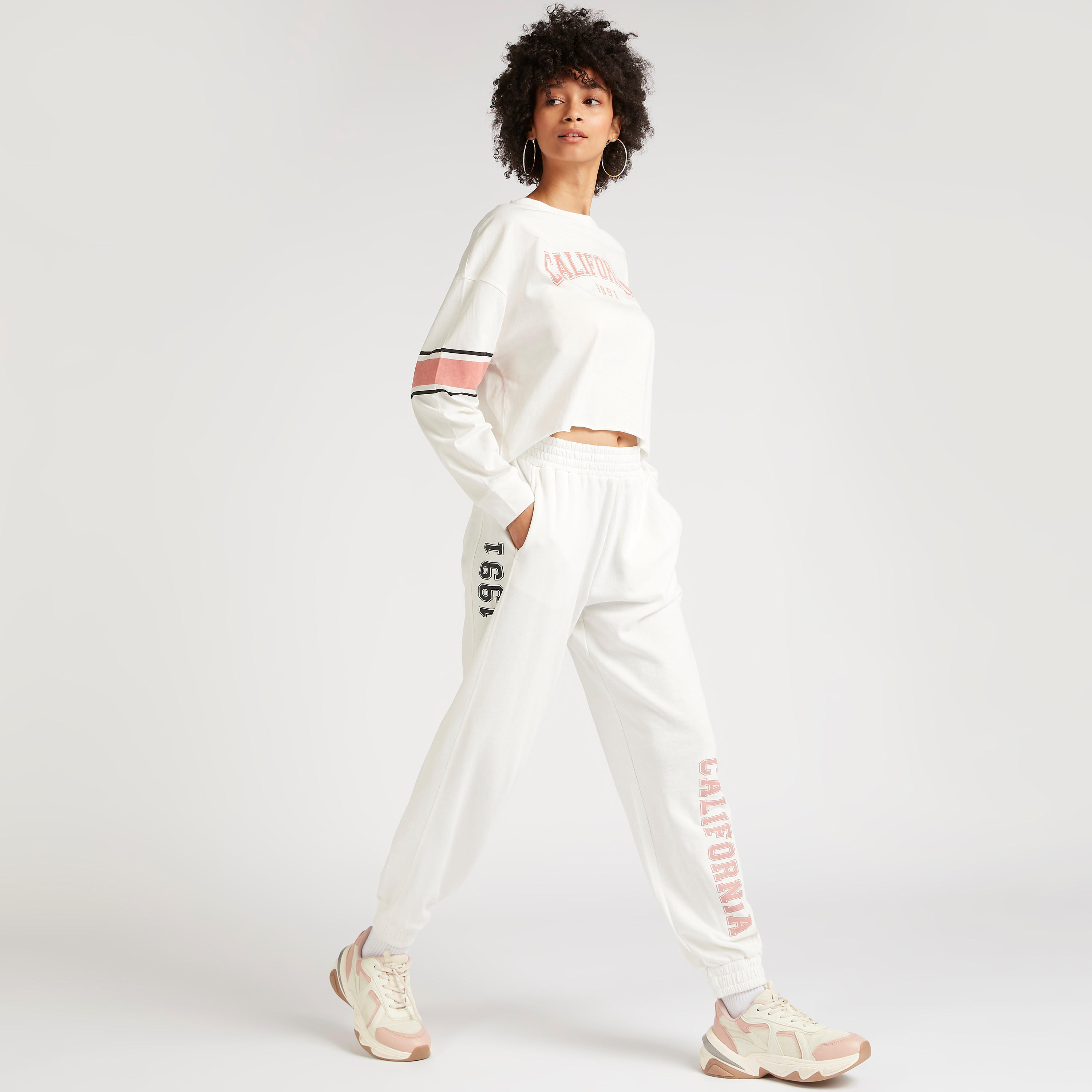 Oversized Printed Joggers with Elasticated Waist and Pockets-women-clothing-bottoms-joggers-image-2