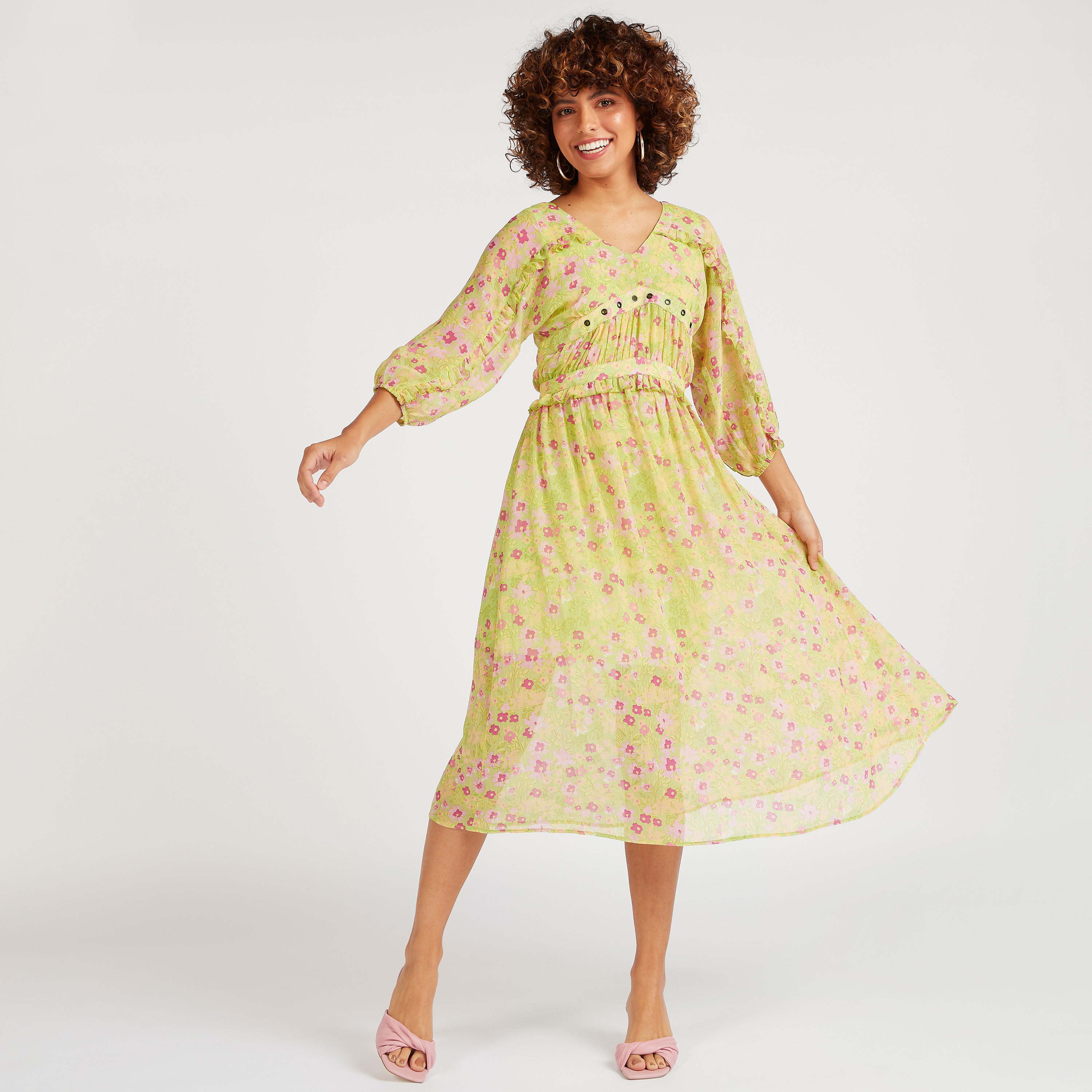 فستان ميدي بياقة V وأكمام 3/4 وطبعات زهرية-women-clothing-dresses-image-2