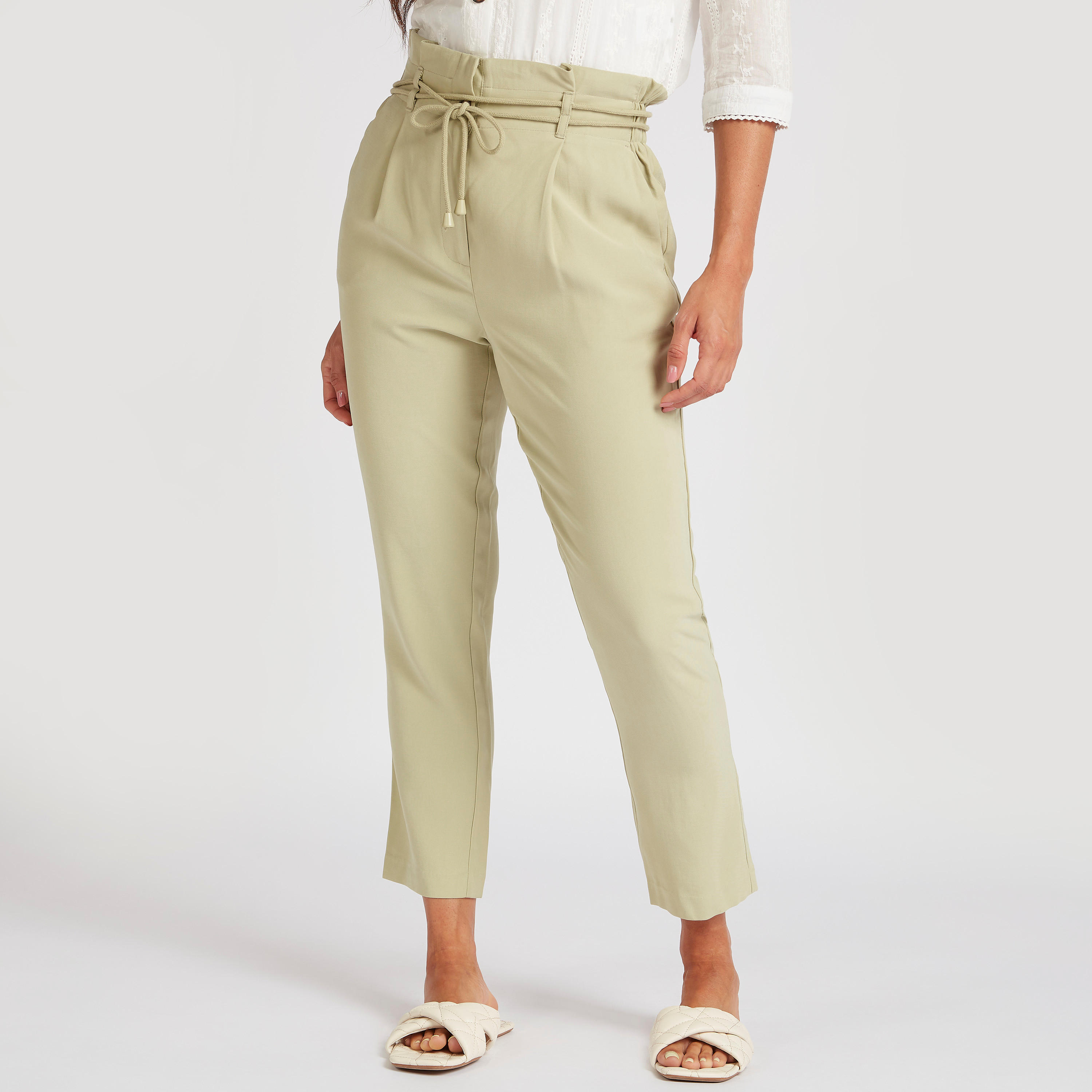 بنطلون سادة بخصر مرتفع وحزام ربط-women-clothing-bottoms-trousers-image-1