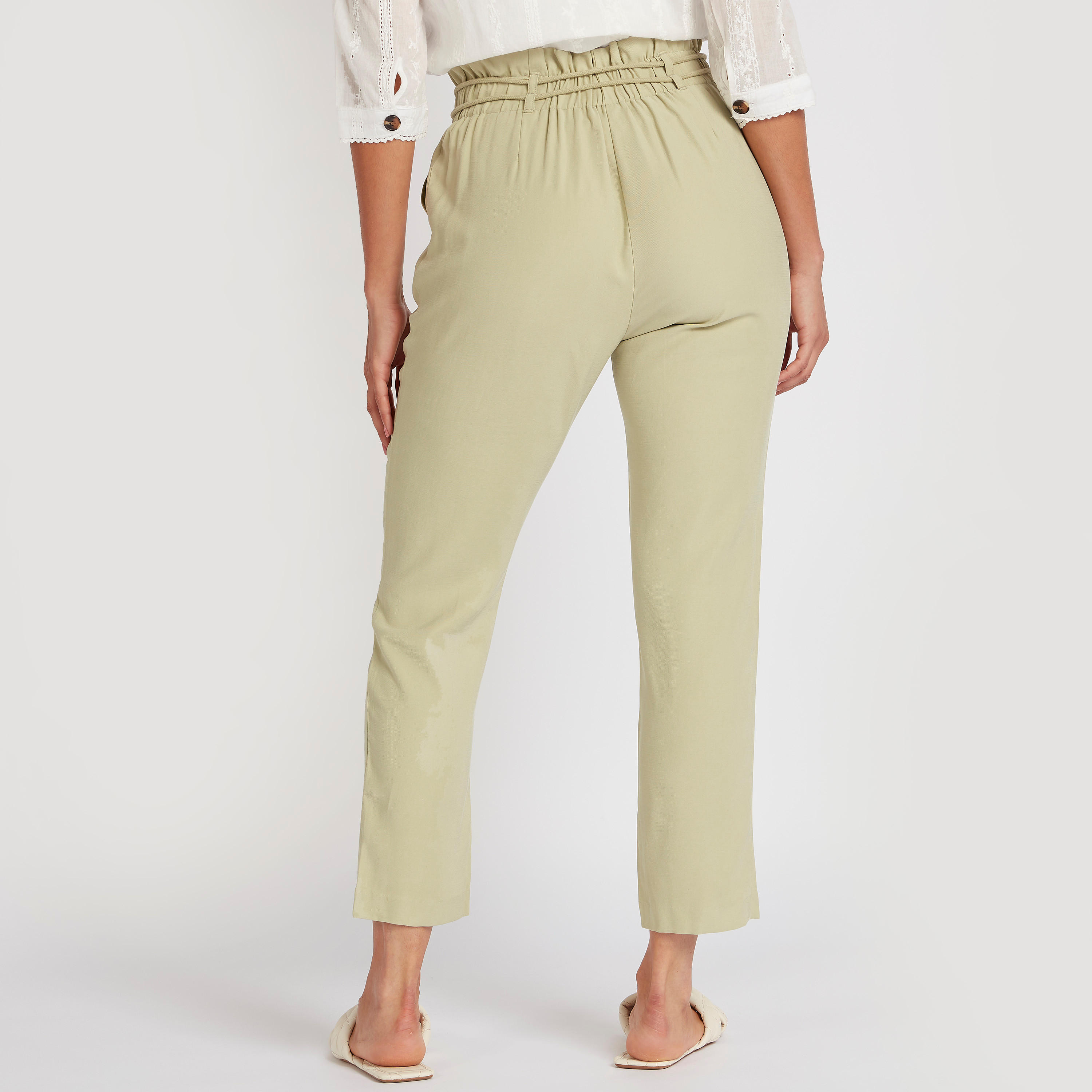 بنطلون سادة بخصر مرتفع وحزام ربط-women-clothing-bottoms-trousers-image-4