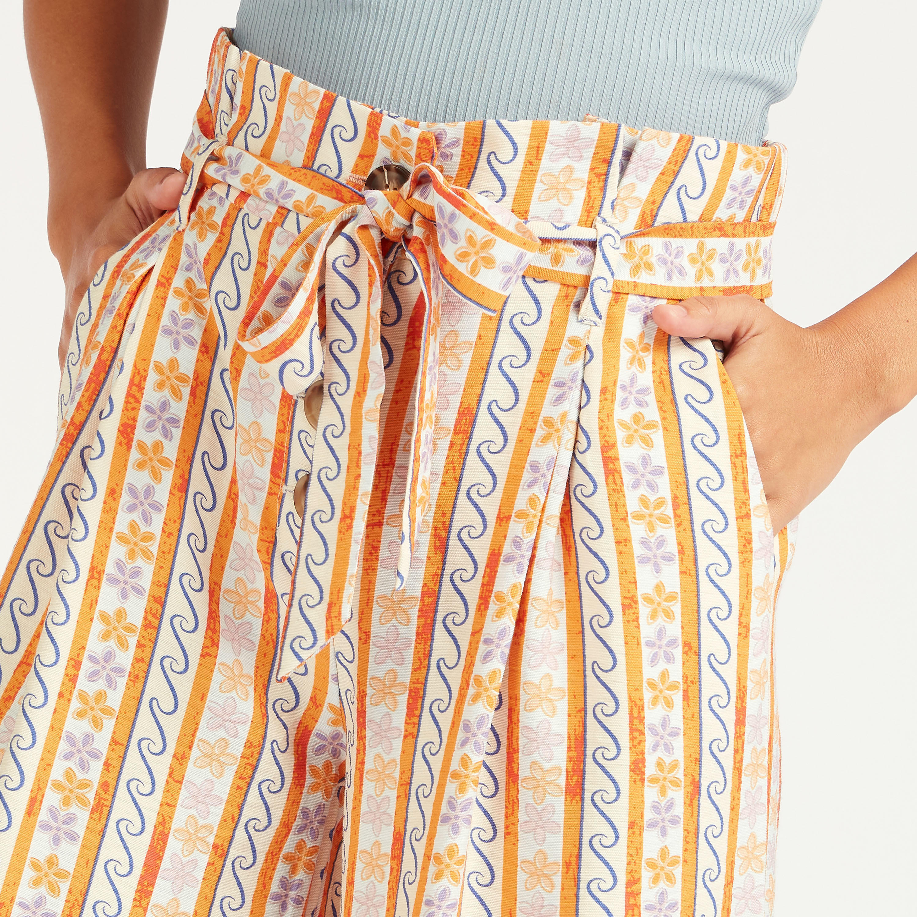 بنطلون كولوتيس بخصر مرتفع وحزام وأزرار وجيوب وطبعات-women-clothing-bottoms-trousers-image-3