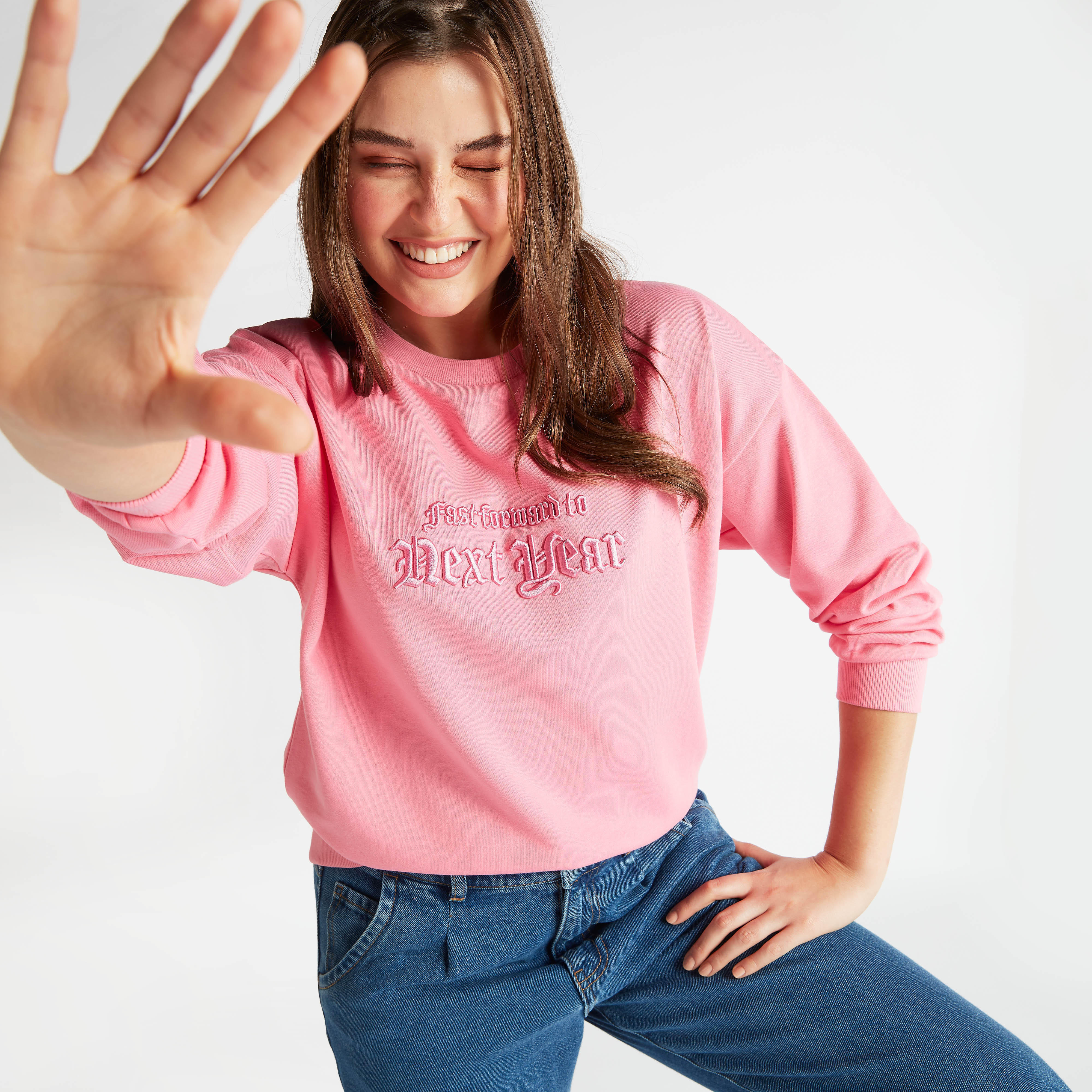 Embroidered Crew Neck Oversized Sweatshirt with Long Sleeves-women-winterwear-hoodiesandsweatshirts-sweatshirts-image-5
