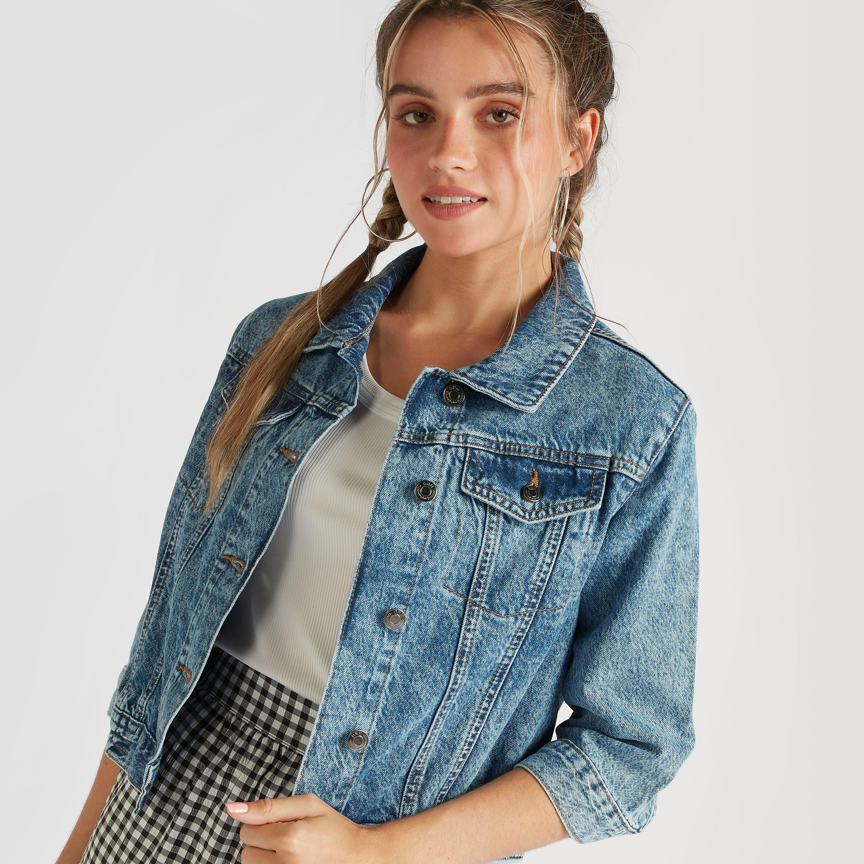 جاكيت دنيم سادة بأكمام طويلة وزر إغلاق-women-winterwear-coatsandjackets-jackets-image-5