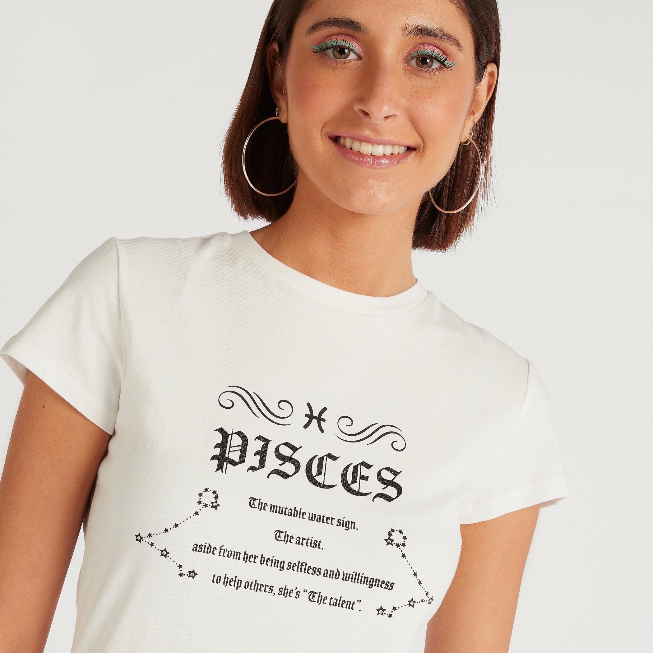 تيشيرت بياقة ضيّقة وأكمام كاب وطبعات حيوانات-women-clothing-tshirts-image-3
