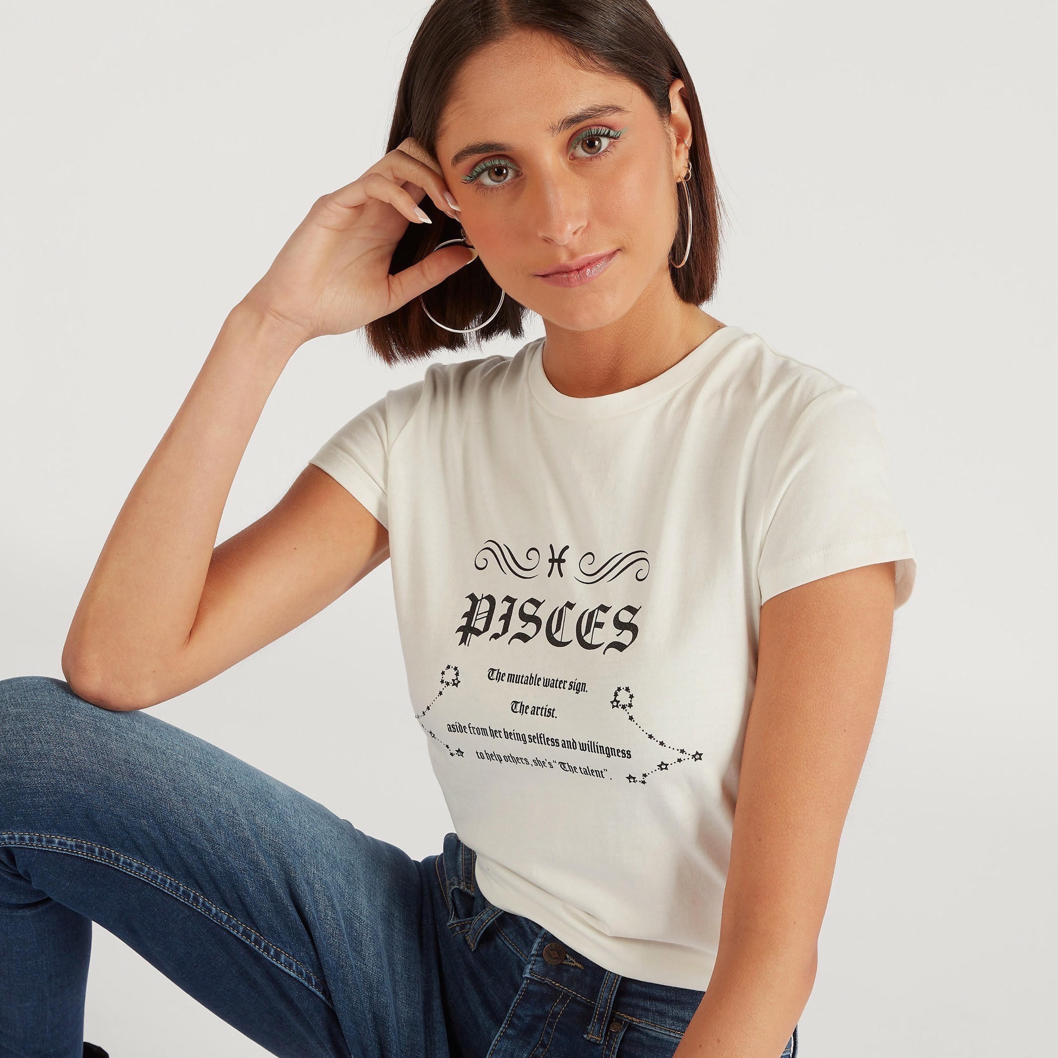 تيشيرت بياقة ضيّقة وأكمام كاب وطبعات حيوانات-women-clothing-tshirts-image-6