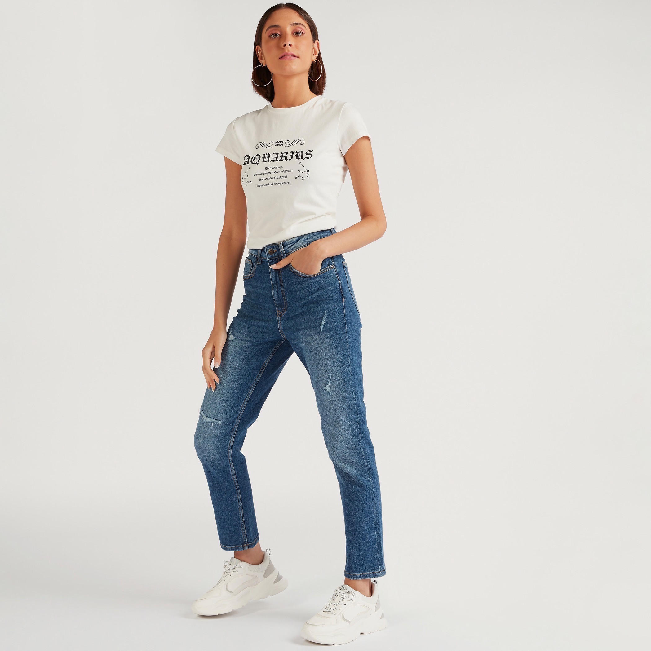 تيشيرت بياقة ضيّقة وأكمام كاب وطَبعات-women-clothing-tshirts-image-2