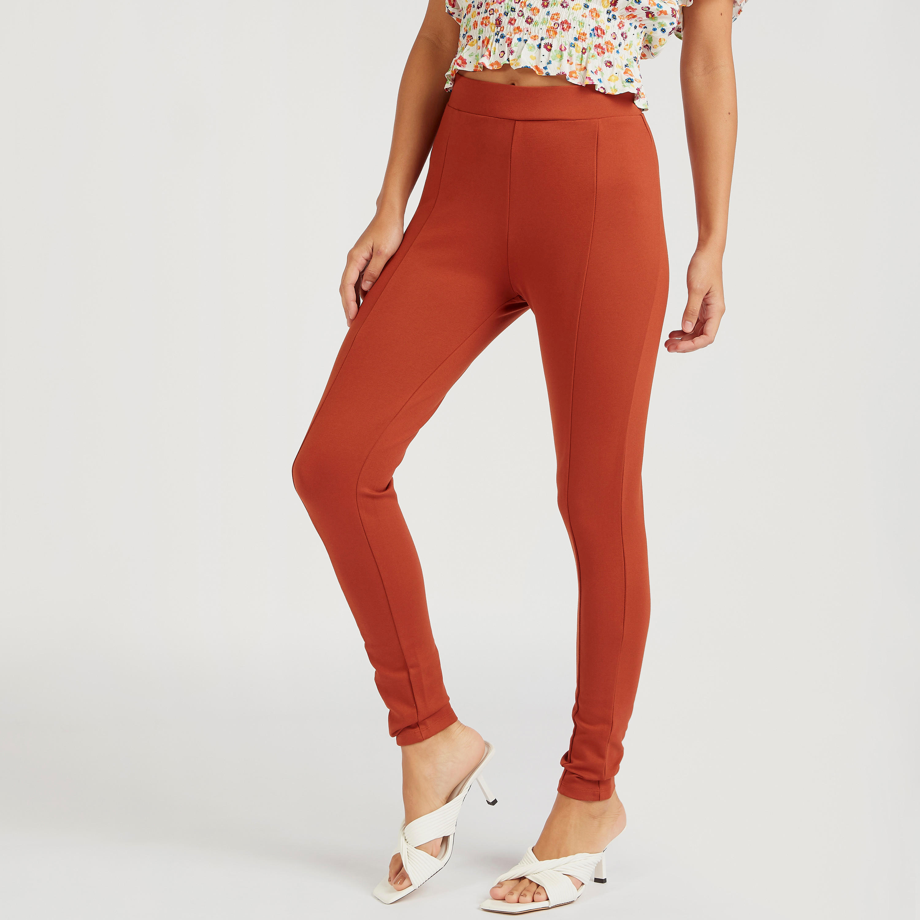 بنطلون ليقنز سادة بقصّة سكيني بخصر متوسط الإرتفاع-women-clothing-bottoms-leggings-image-1
