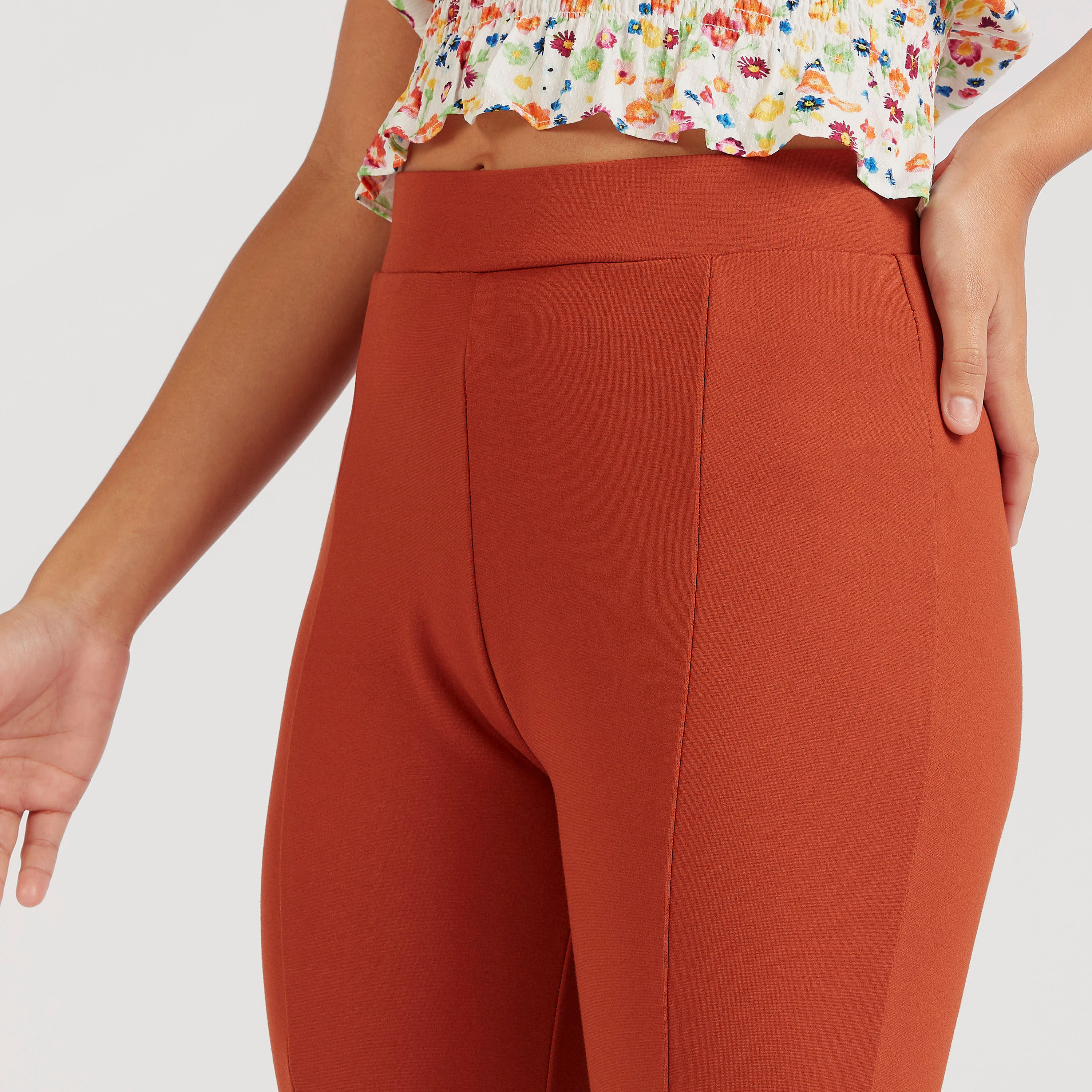 بنطلون ليقنز سادة بقصّة سكيني بخصر متوسط الإرتفاع-women-clothing-bottoms-leggings-image-3