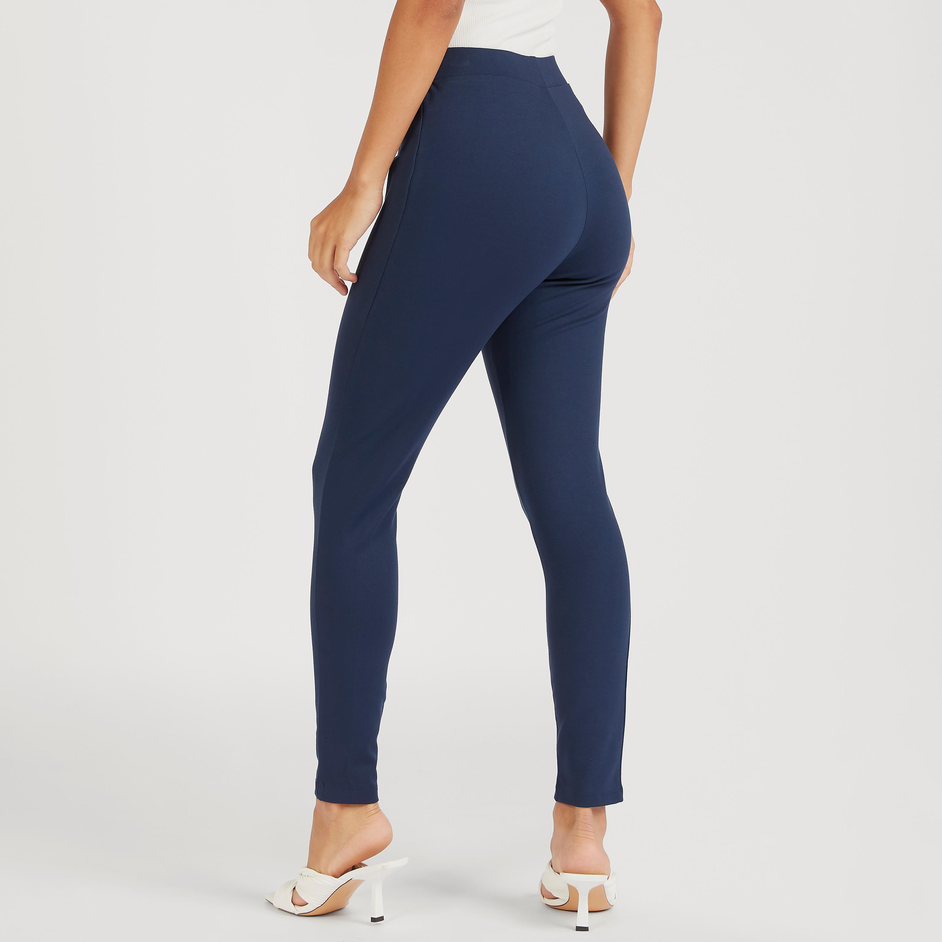 بنطلون ليقنز سادة بقصّة سكيني بخصر متوسط الإرتفاع-women-clothing-leggings-image-4
