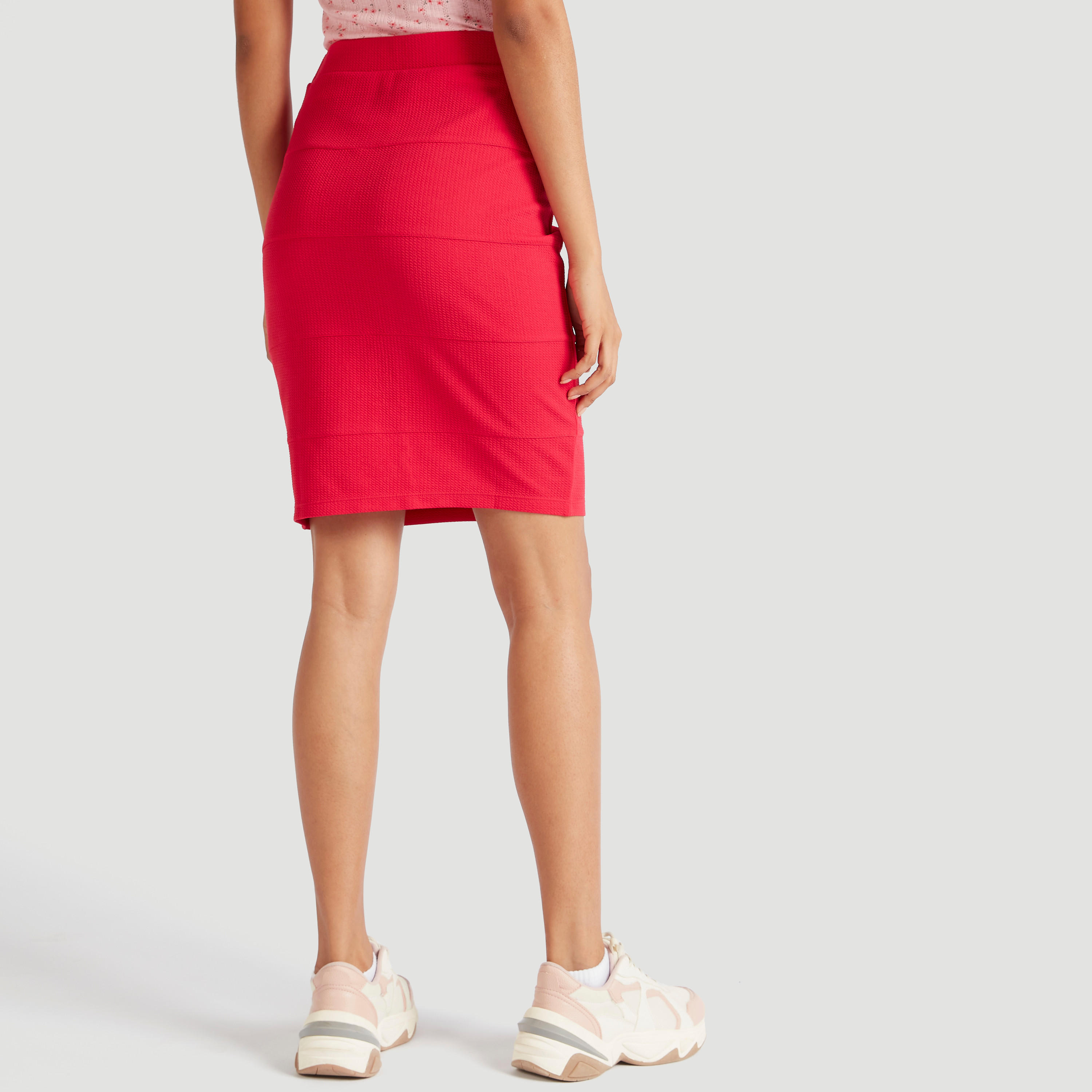 تنورة قصيرة متعدّدة الطبقات بقصّة ضيّقة-women-clothing-bottoms-skirts-image-1